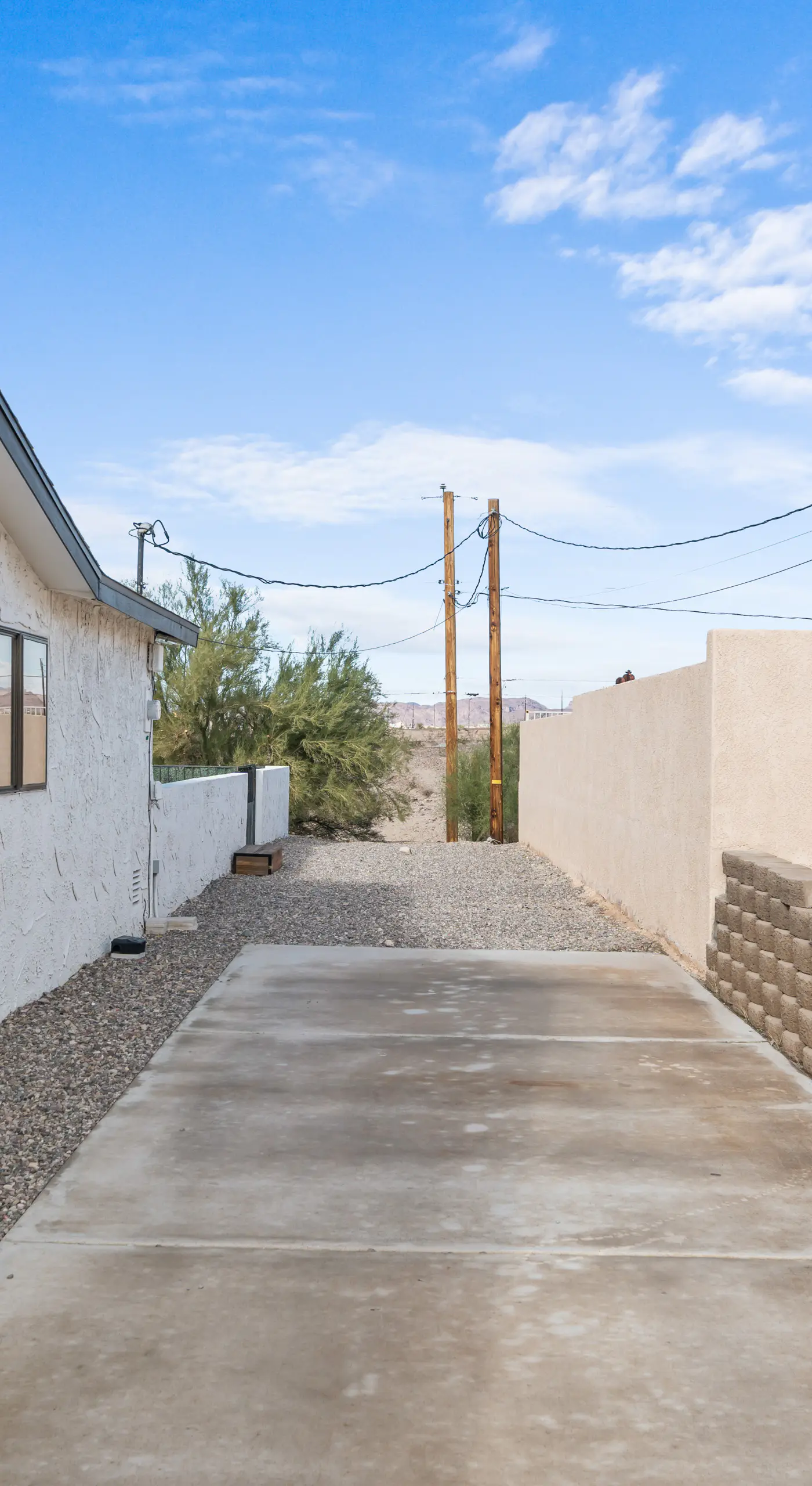 2 Mi to Lake Havasu: Group Oasis w/ Views + Games