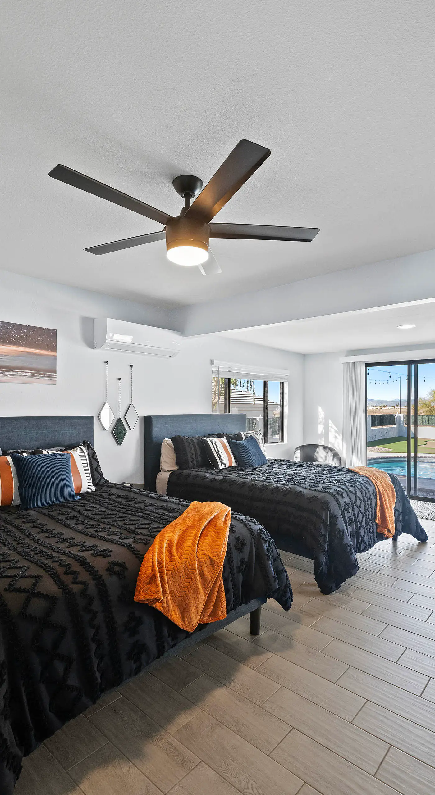 2 Mi to Lake Havasu: Group Oasis w/ Views + Games