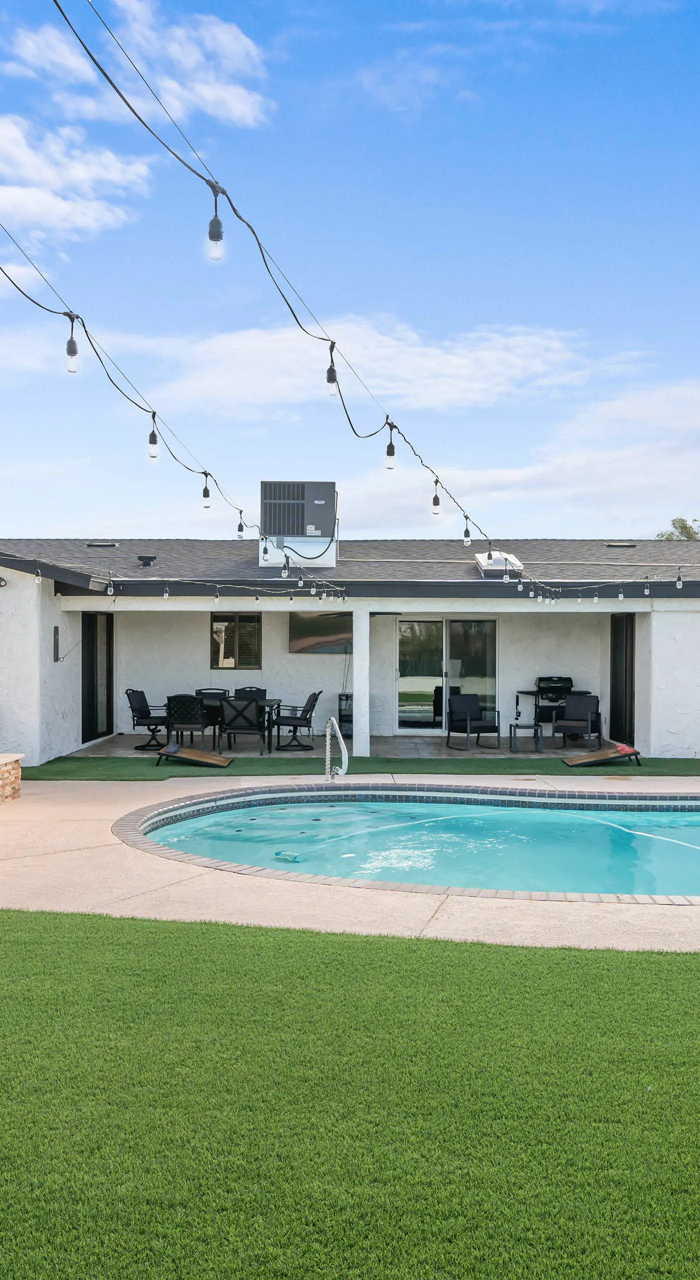 2 Mi to Lake Havasu: Group Oasis w/ Views + Games
