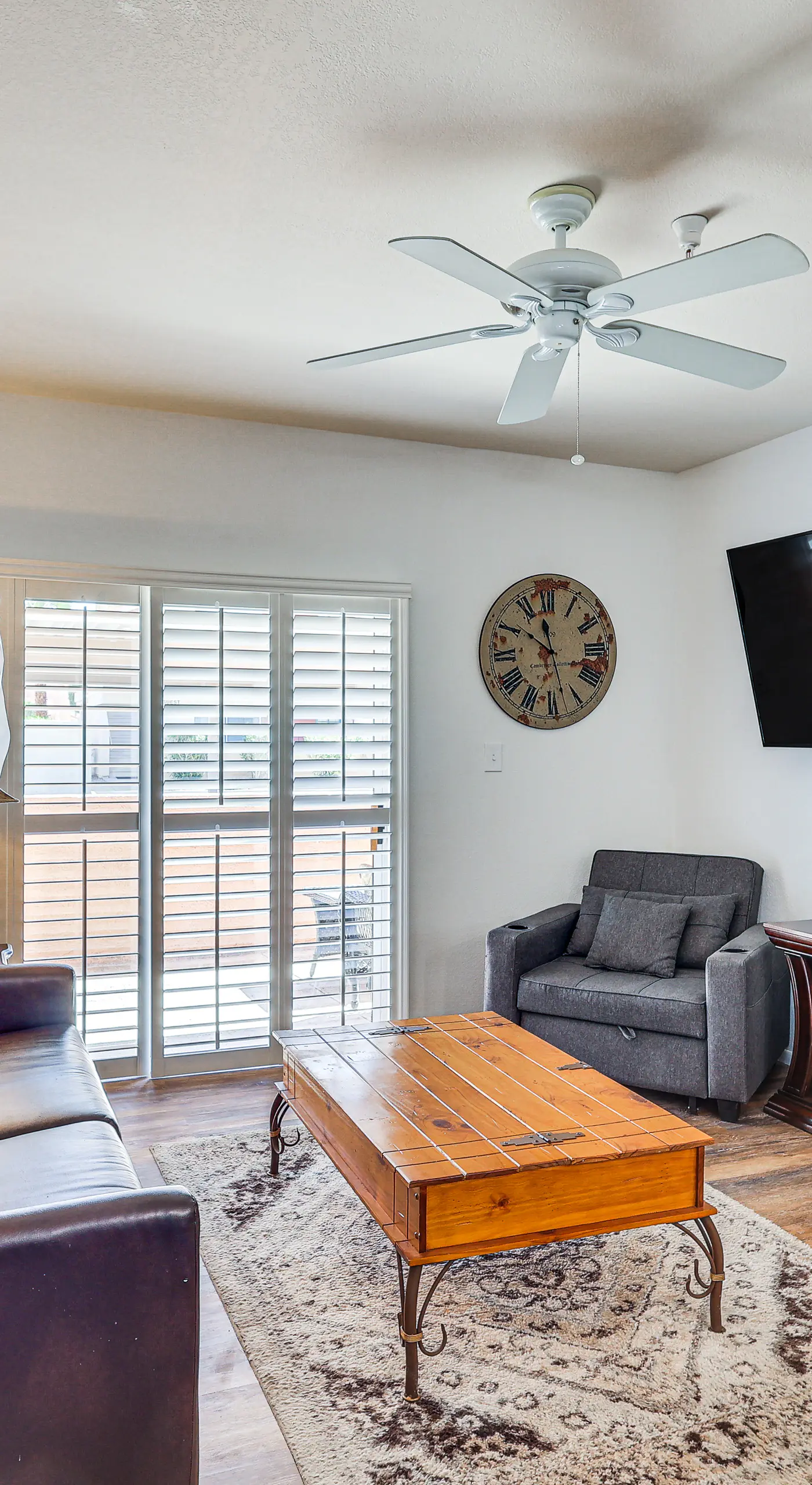 1 Mi to Beach: Lake Havasu City Condo w/ Balcony