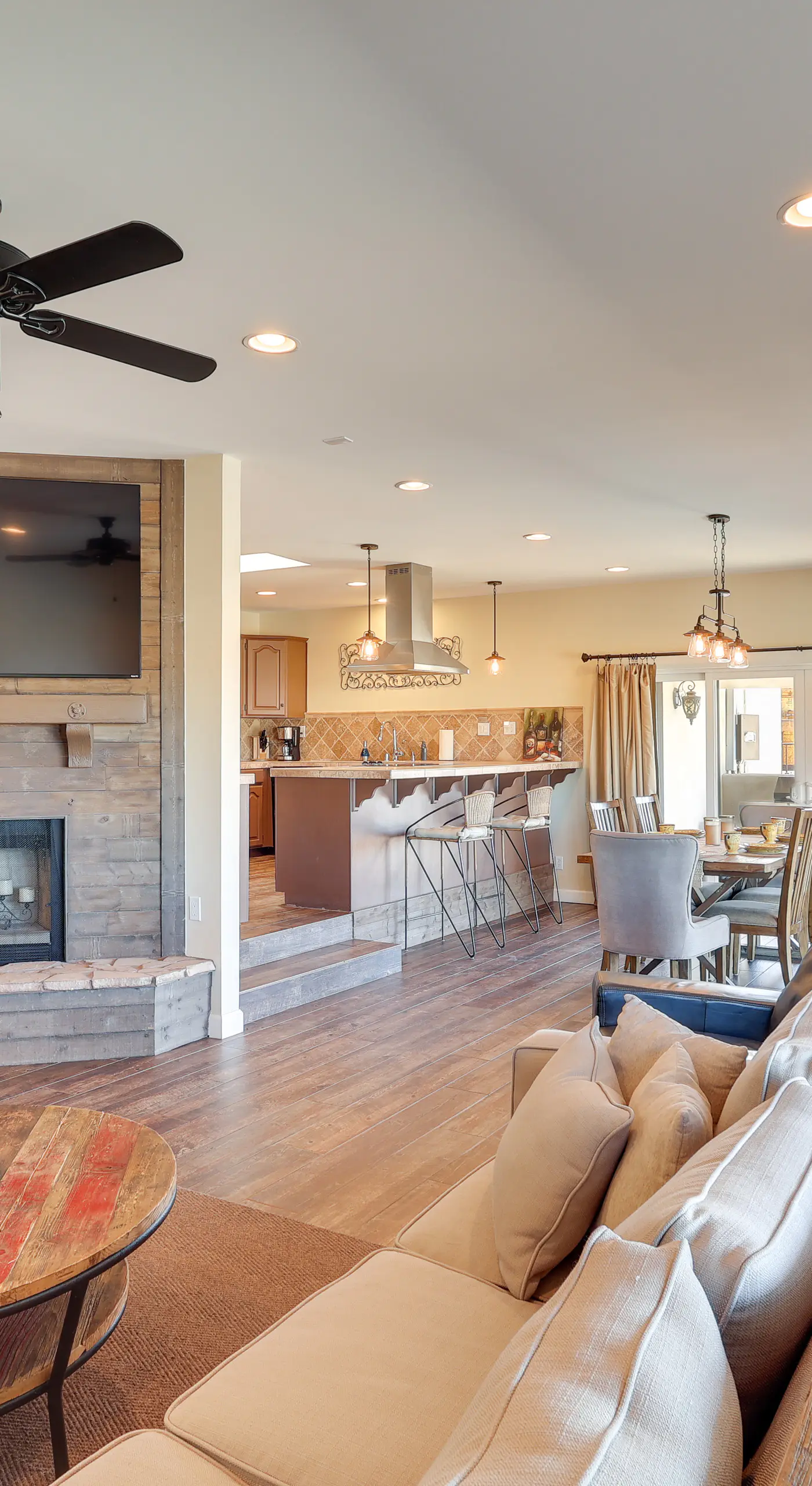 Enjoy Million-Dollar Views! Lake Havasu City Home