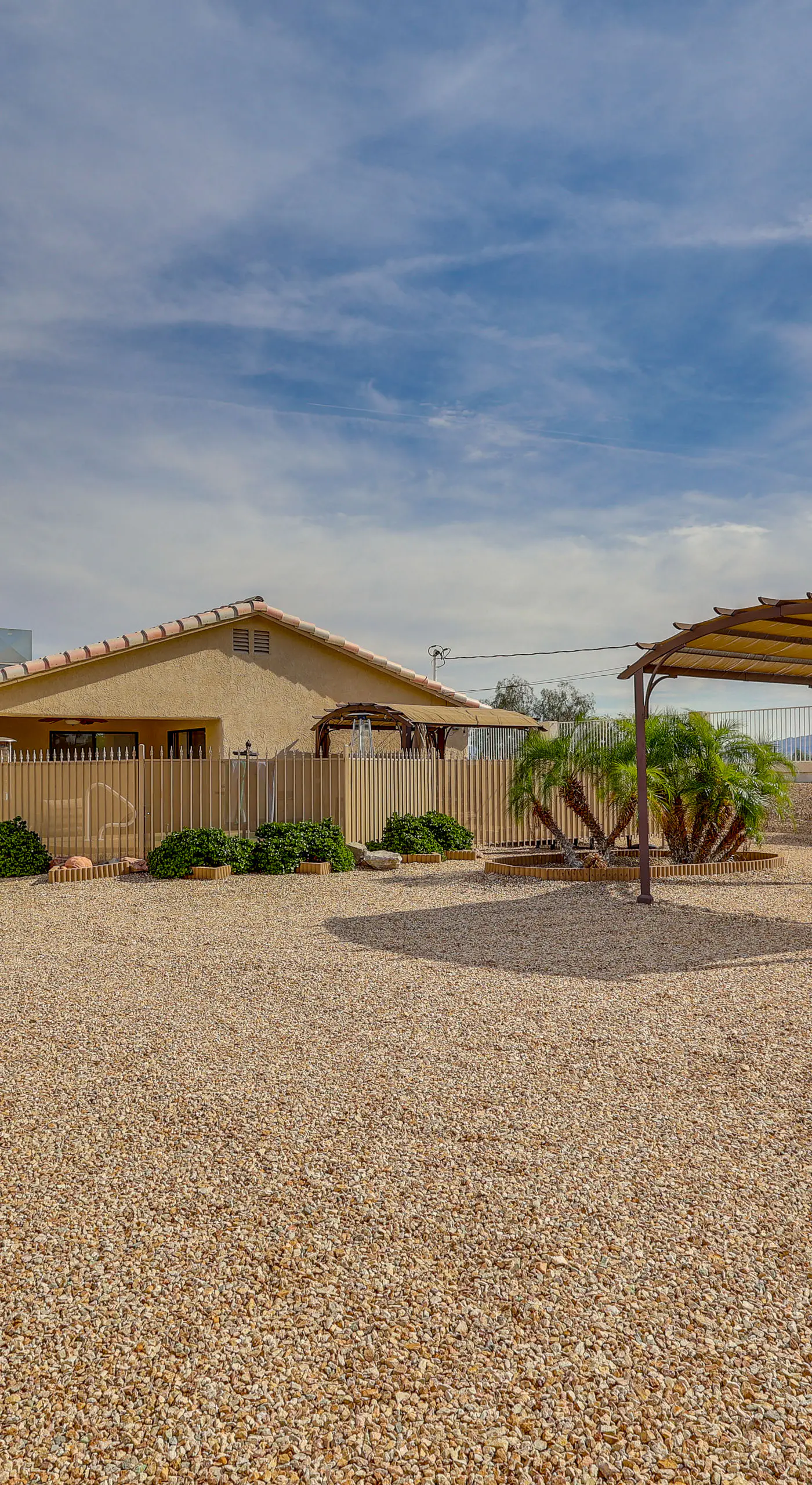 Desert Escape w/ Spool Pool! 4 Mi to Lake Havasu