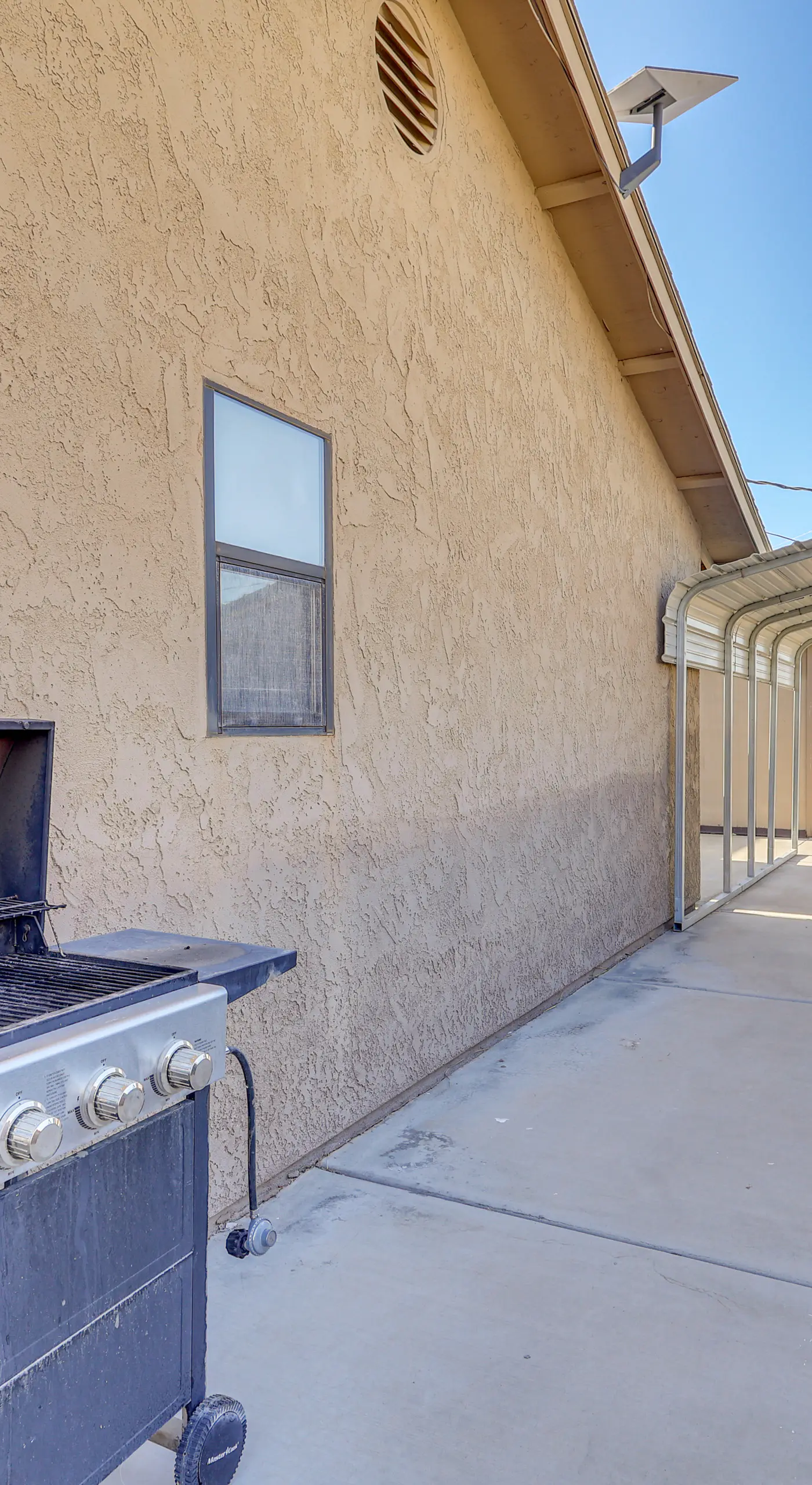 Quiet Home w/ Spacious Yard in Lake Havasu City