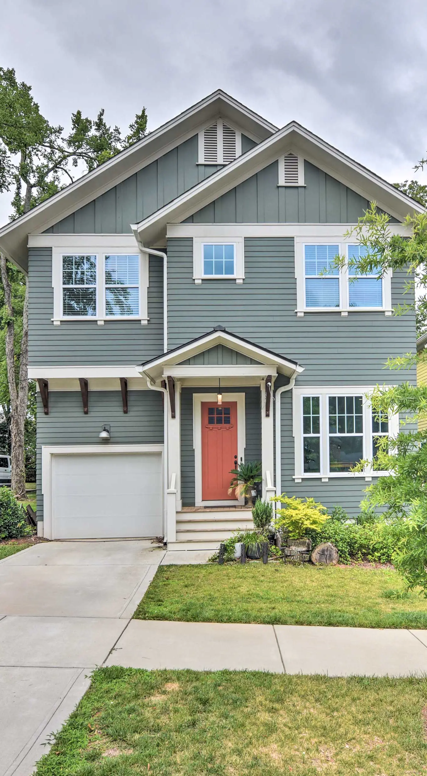 Modern Charlotte Home ~ 4 Mi to Downtown!
