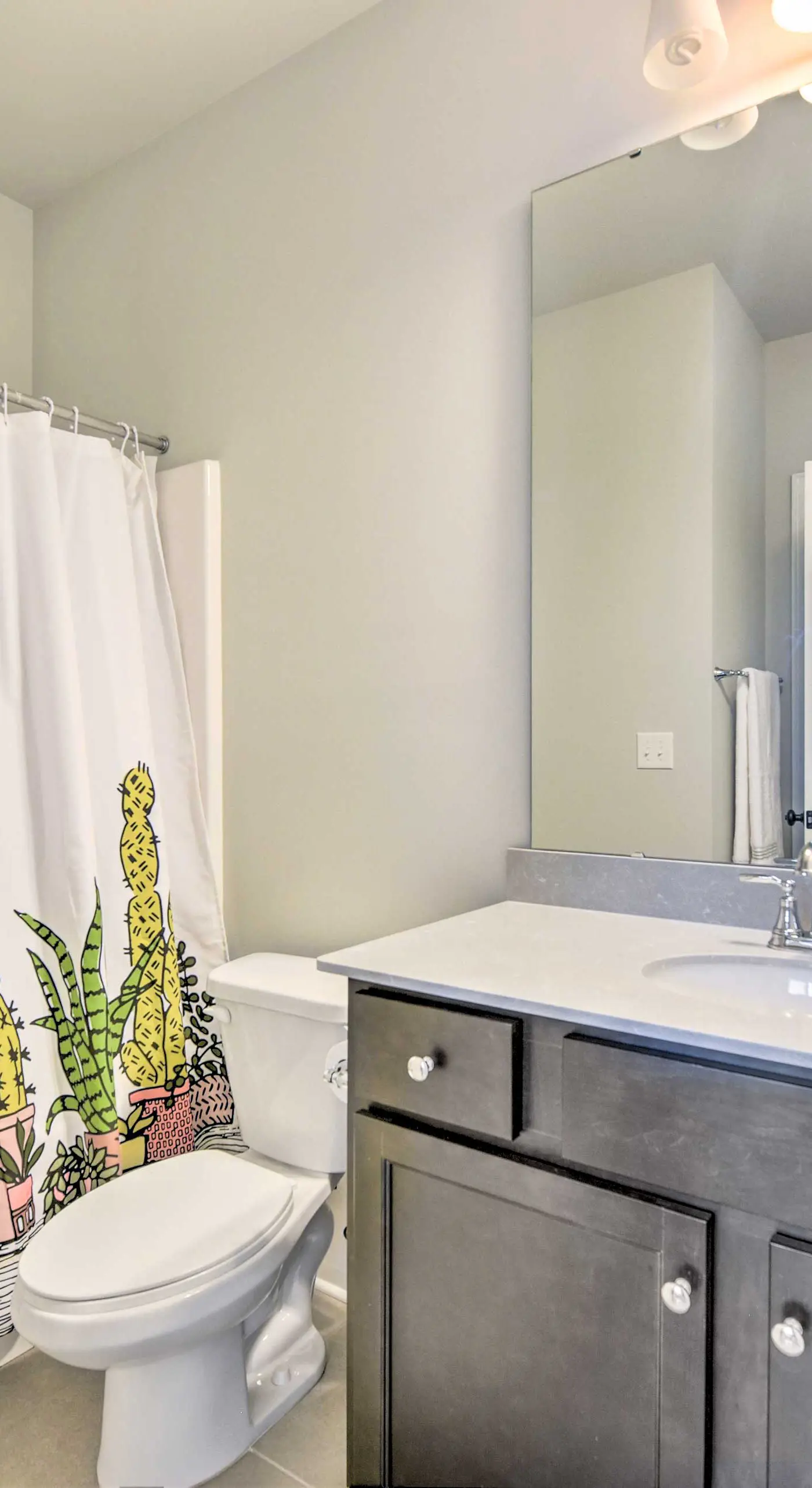 Modern Charlotte Home ~ 4 Mi to Downtown!