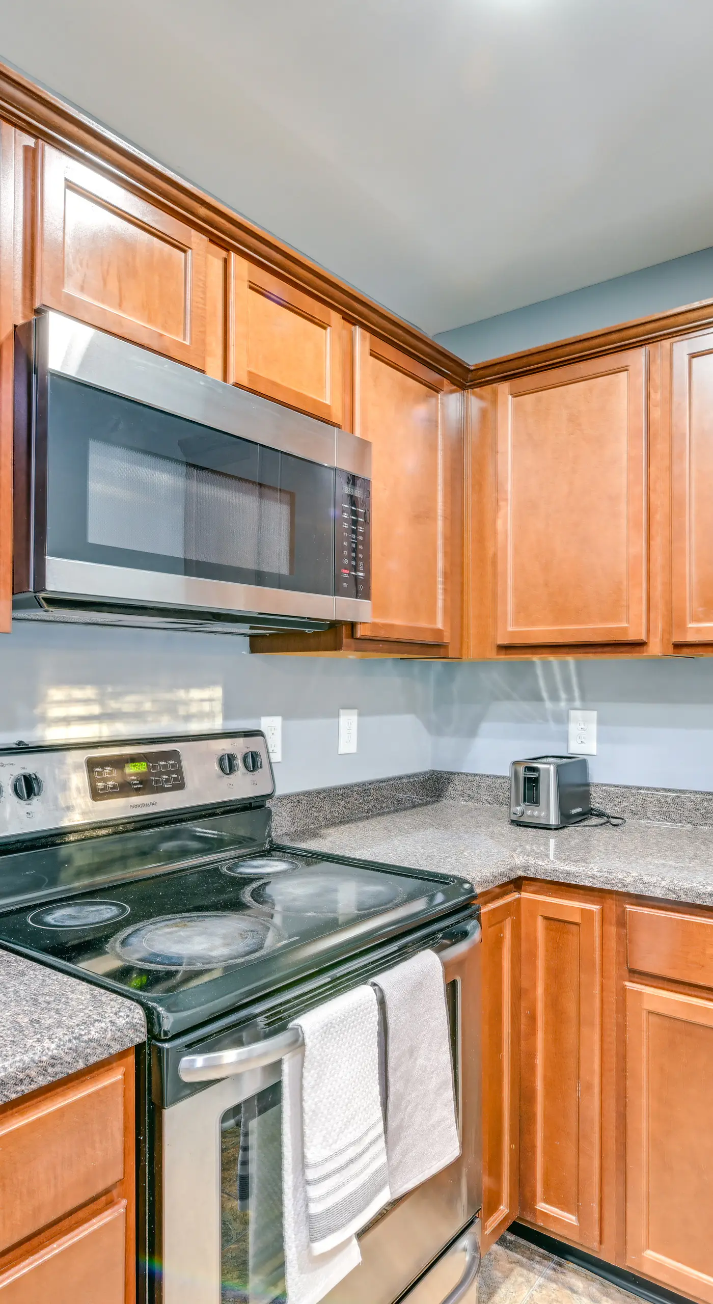 Pet-Friendly Home Just Outside Downtown Charlotte!