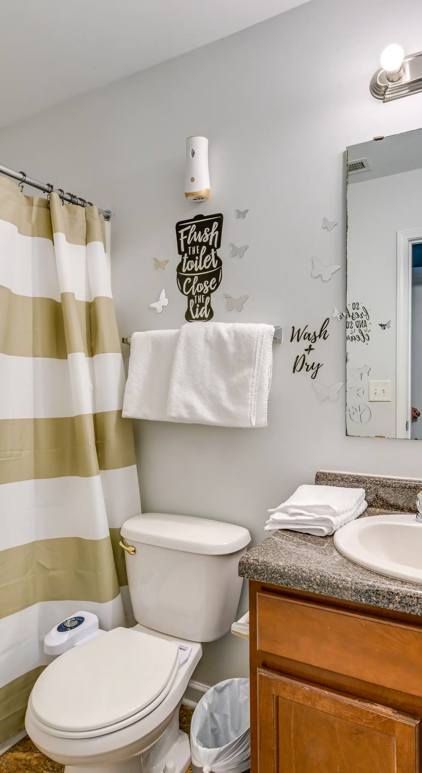 Pet-Friendly Home Just Outside Downtown Charlotte!