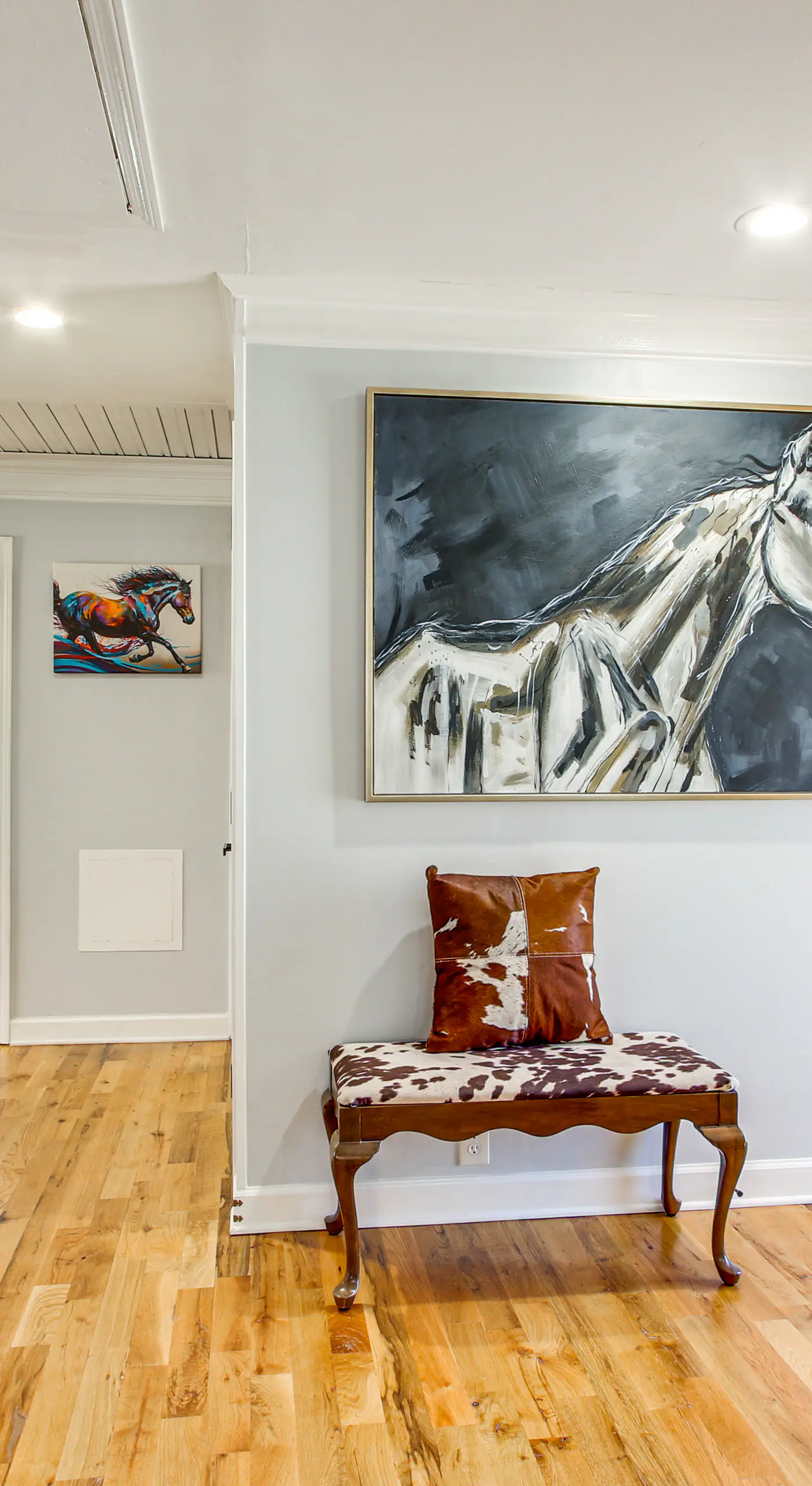 2 Mi to Historic Horse District: Dog-Friendly Home