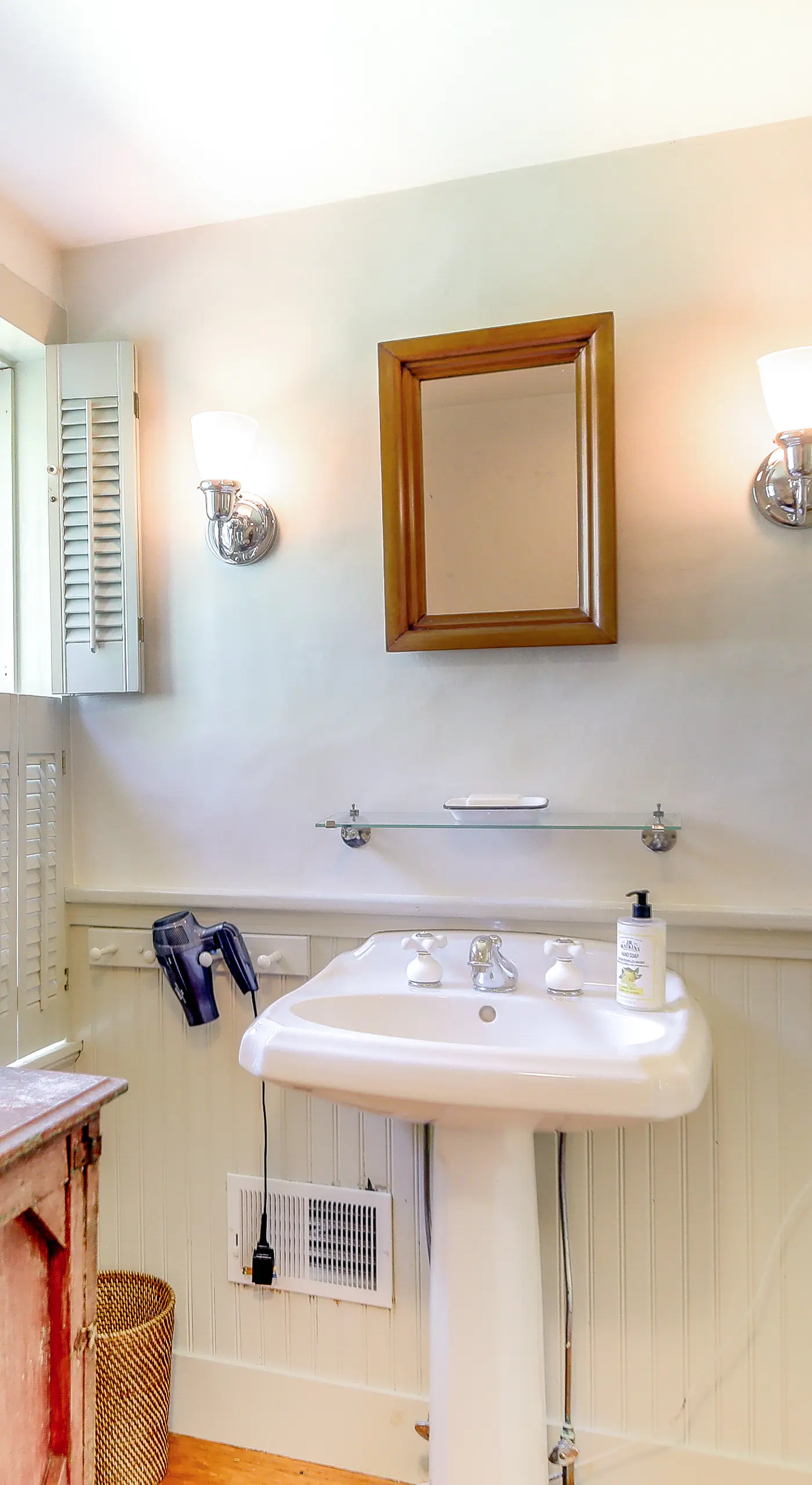 Warren Vacation Rental ~ 3 Mi to Sugarbush Resort!