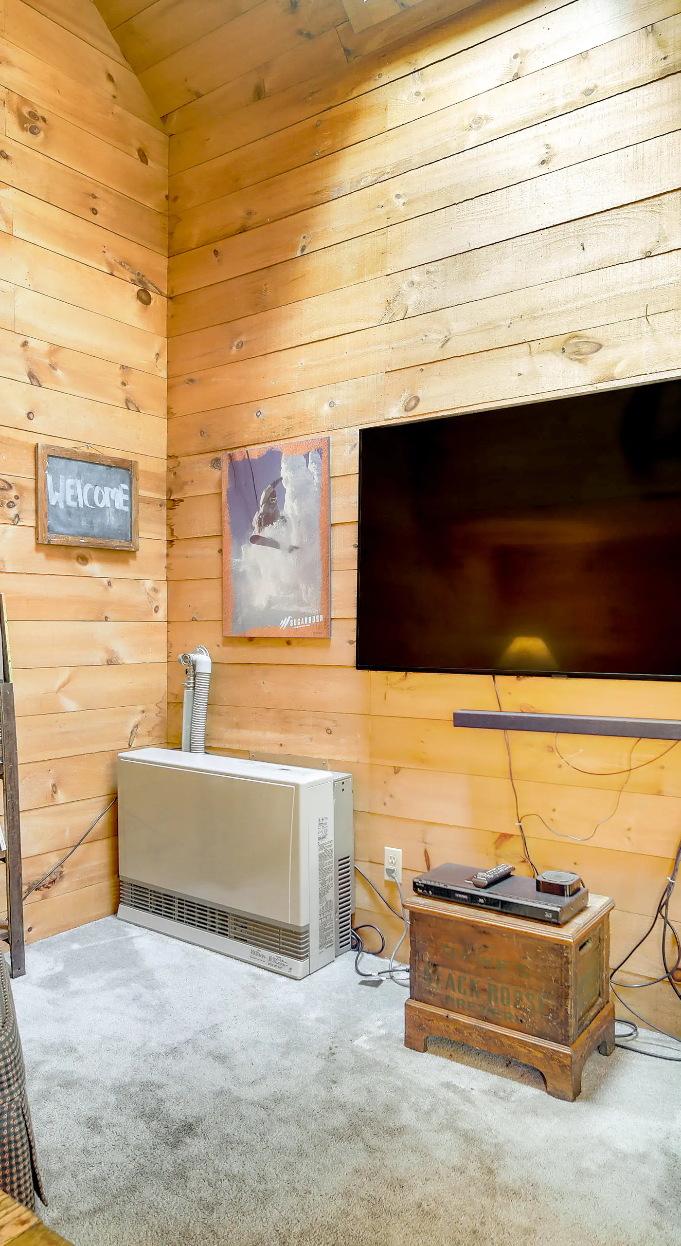 Warren Vacation Rental ~ 3 Mi to Sugarbush Resort!