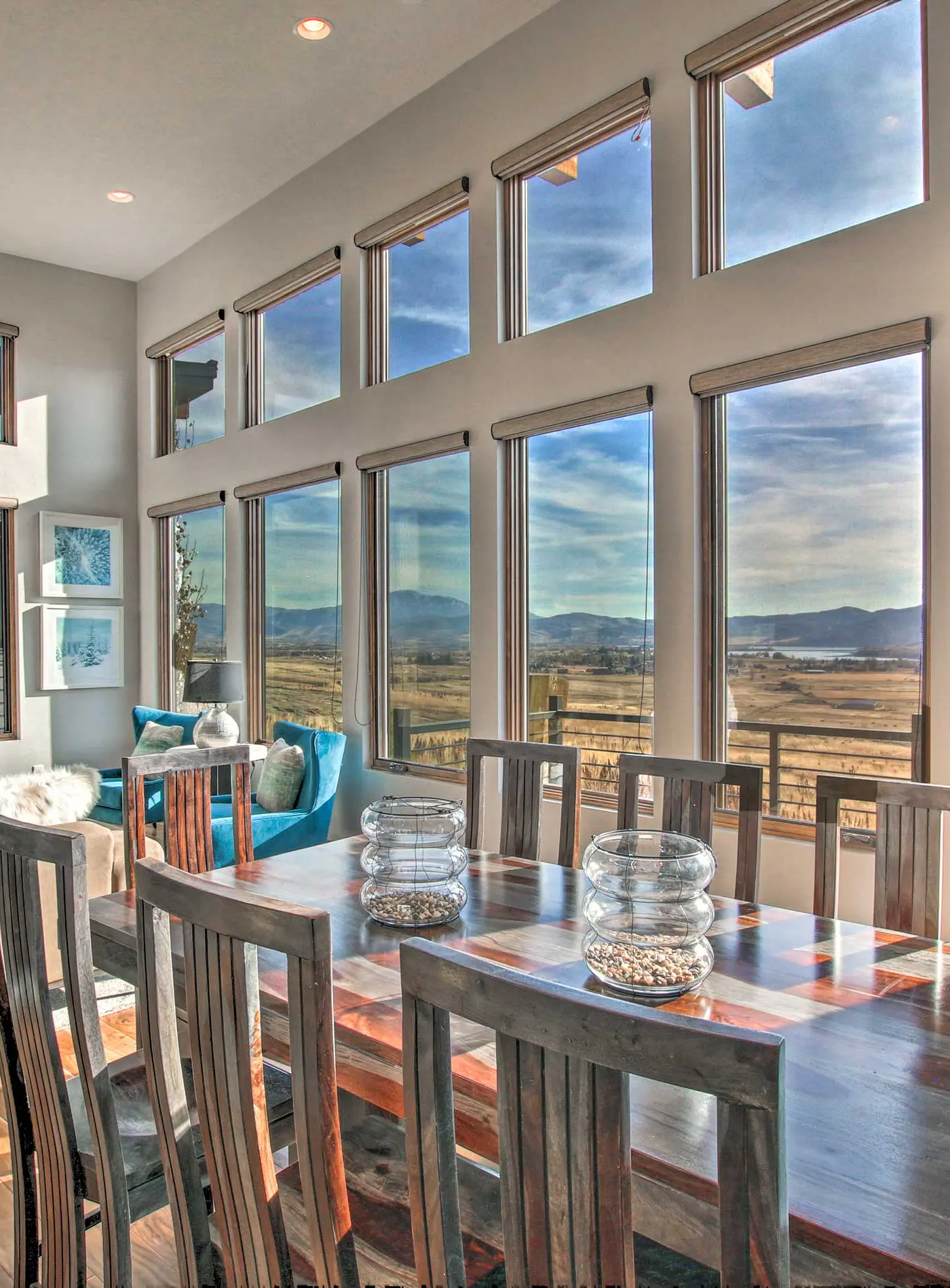 Modern Townhome w/ Mtn Views < 7 Mi to Ski Resorts