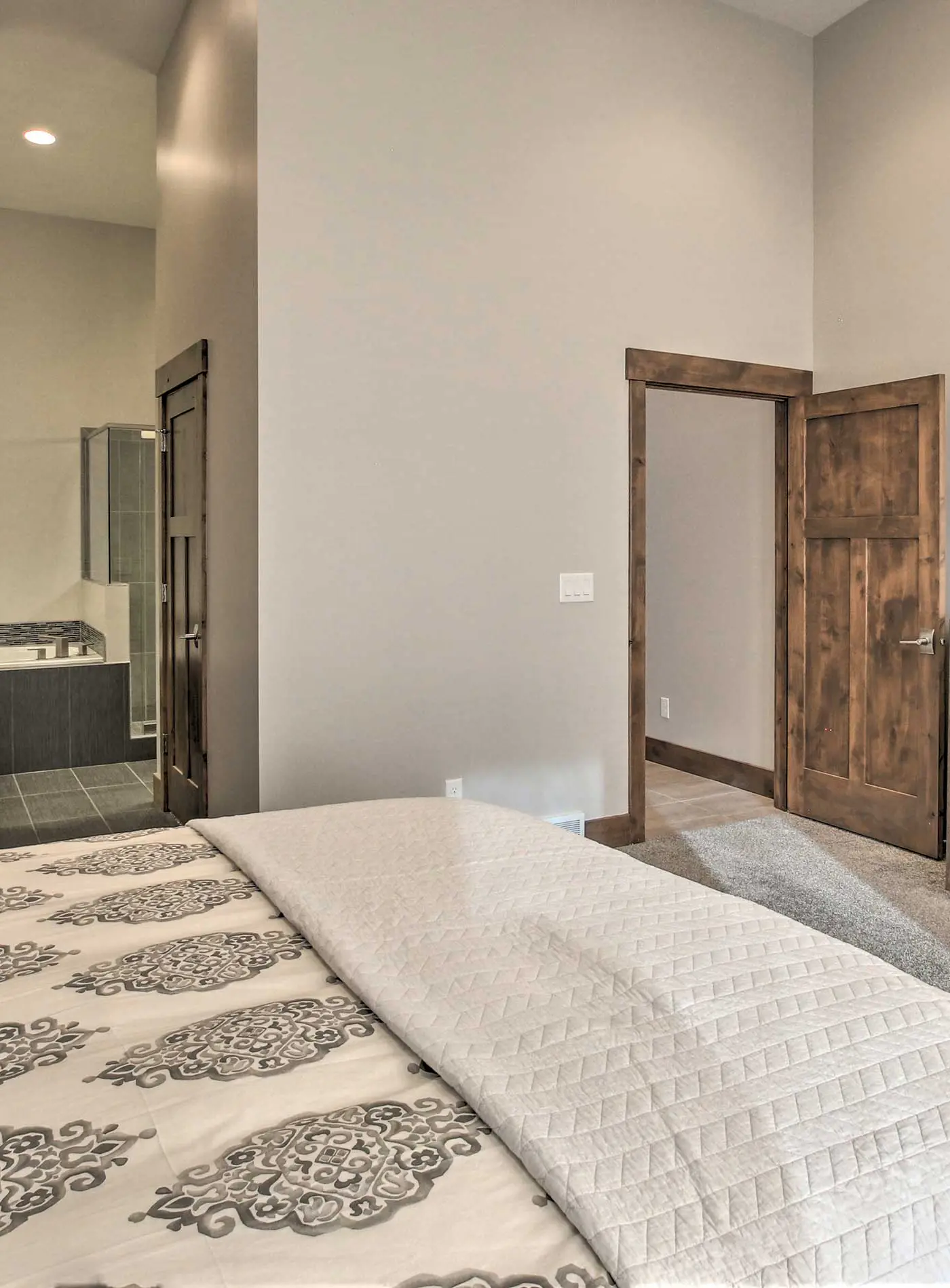 Modern Townhome w/ Mtn Views < 7 Mi to Ski Resorts
