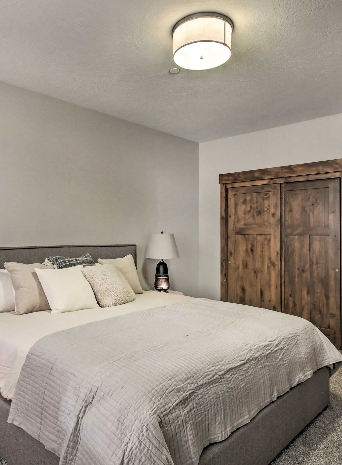 Modern Townhome w/ Mtn Views < 7 Mi to Ski Resorts