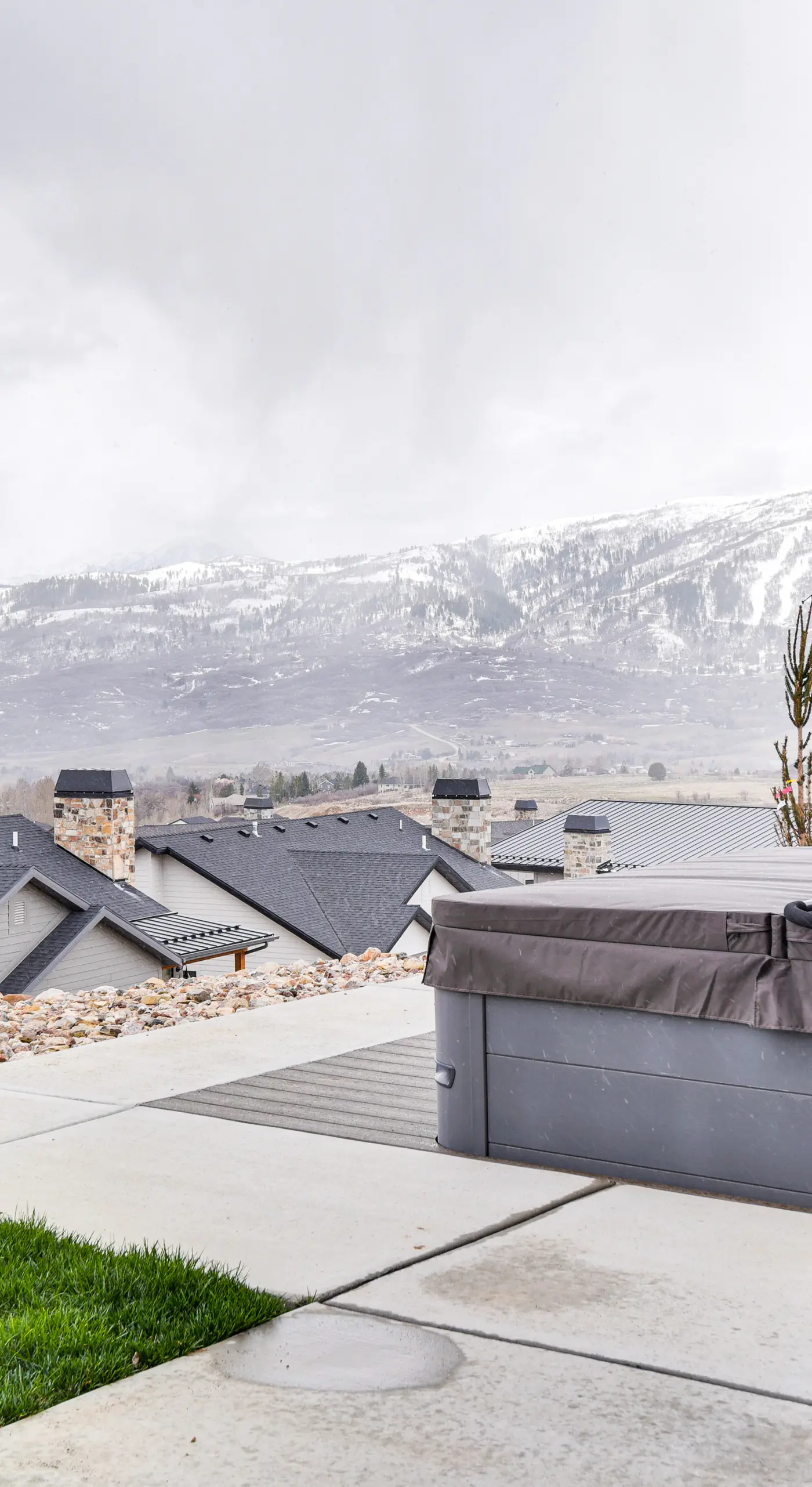 New Home w/ Amazing Views in Eden < 6 Mi to Ski!
