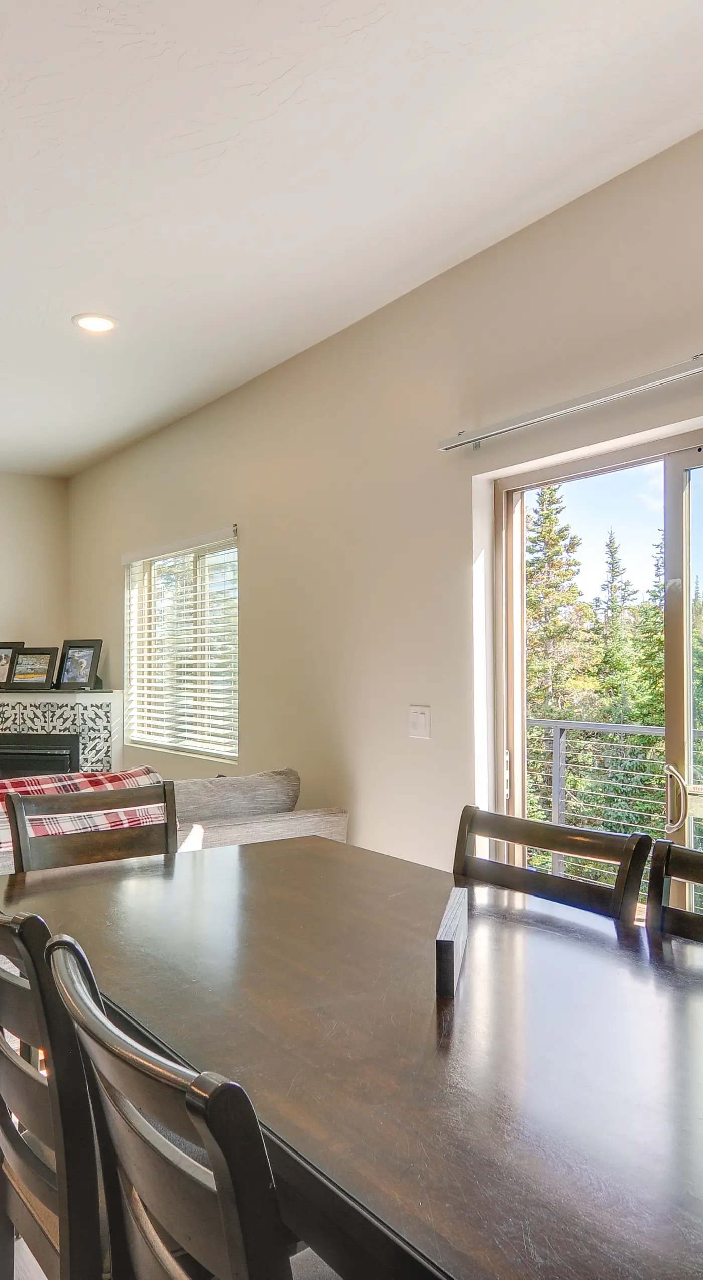 Brian Head Retreat w/ Deck, Shuttle to Ski Slopes!
