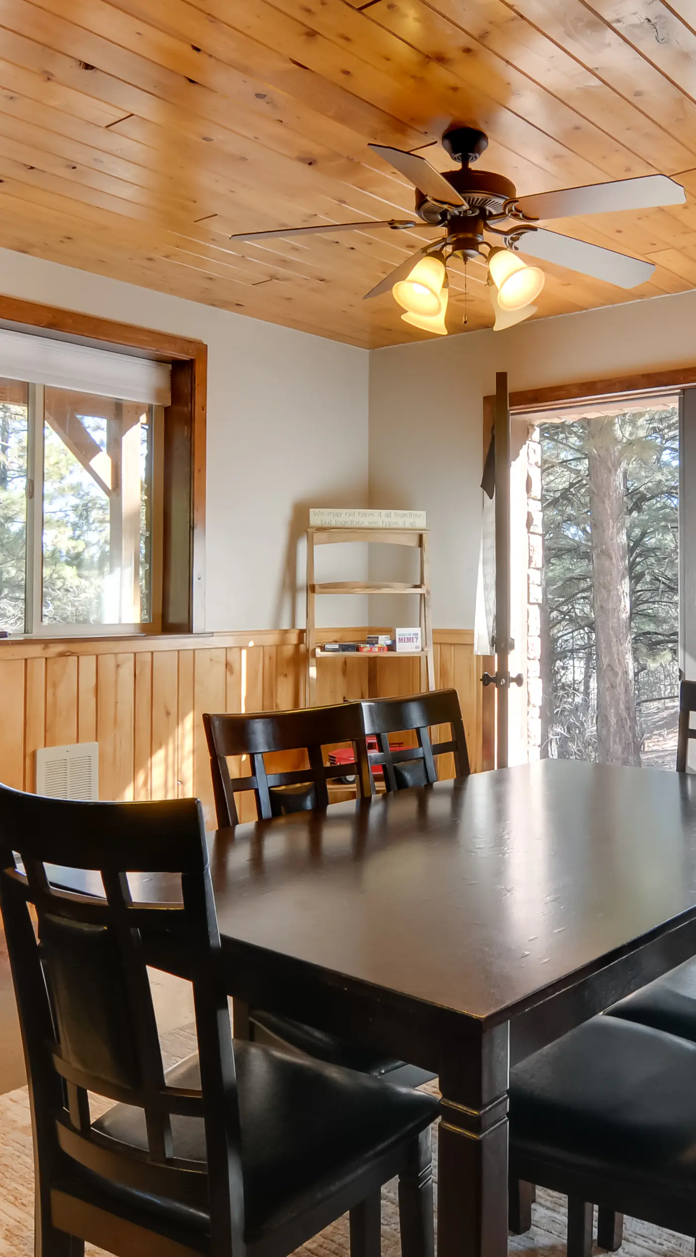 Alton Nat'l Park Adventure Base w/ Shared Hot Tub