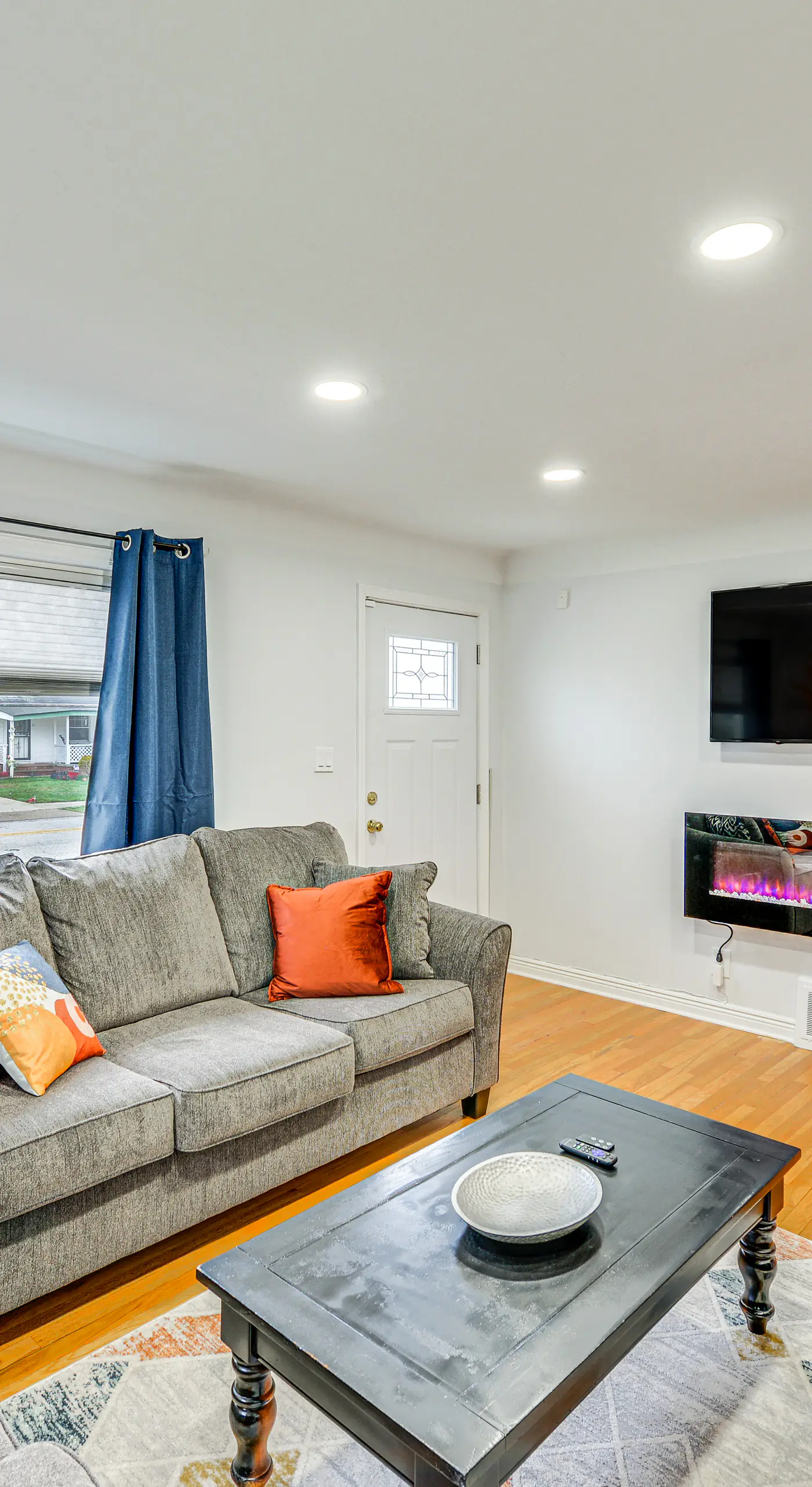 'The Maple Tree' Home: 14 Mi to Downtown Cleveland
