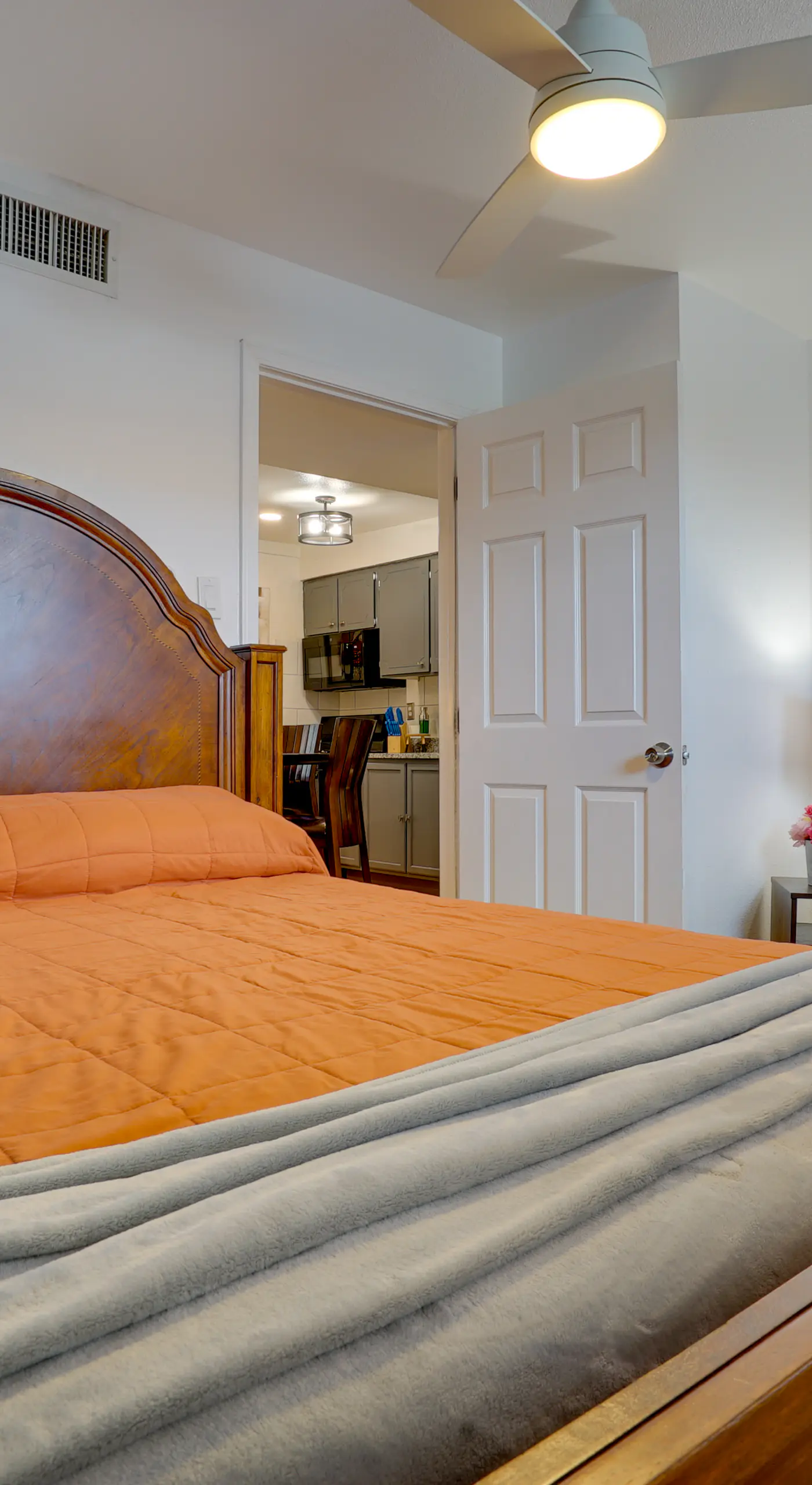Pet-Friendly El Paso Apt by Hospital & Zoo