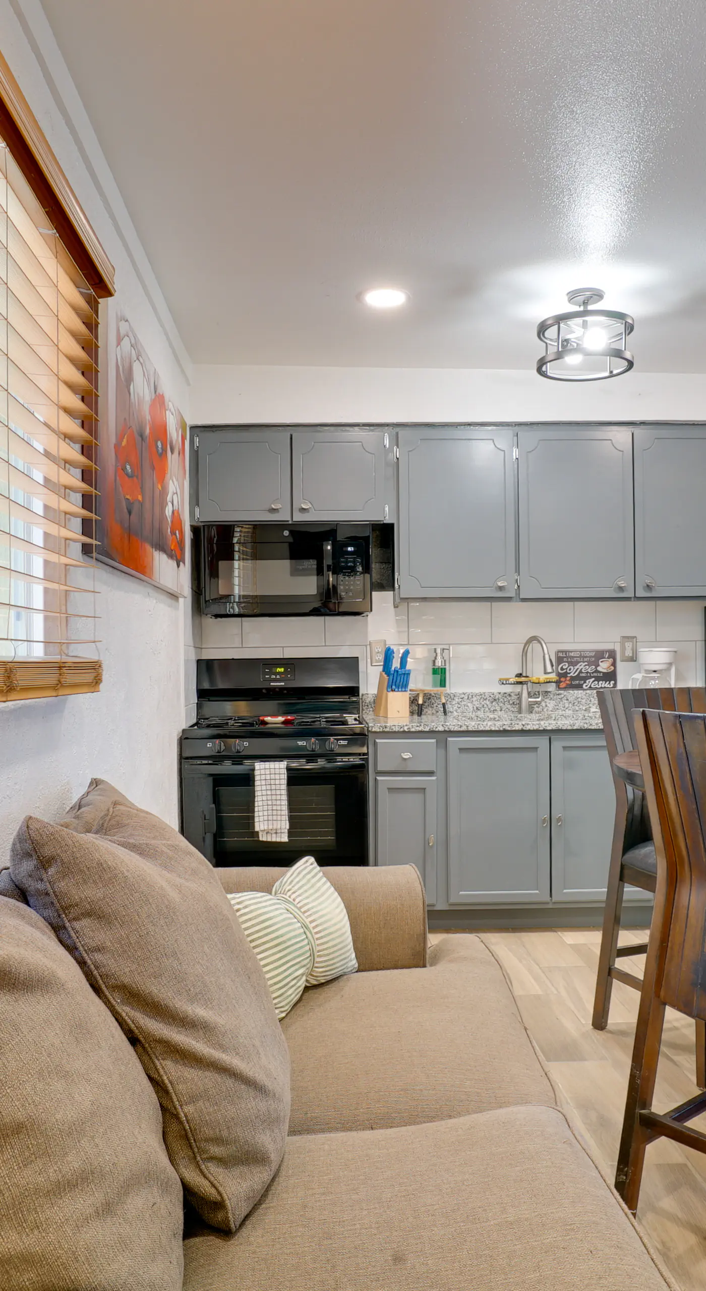 Pet-Friendly El Paso Apt by Hospital & Zoo