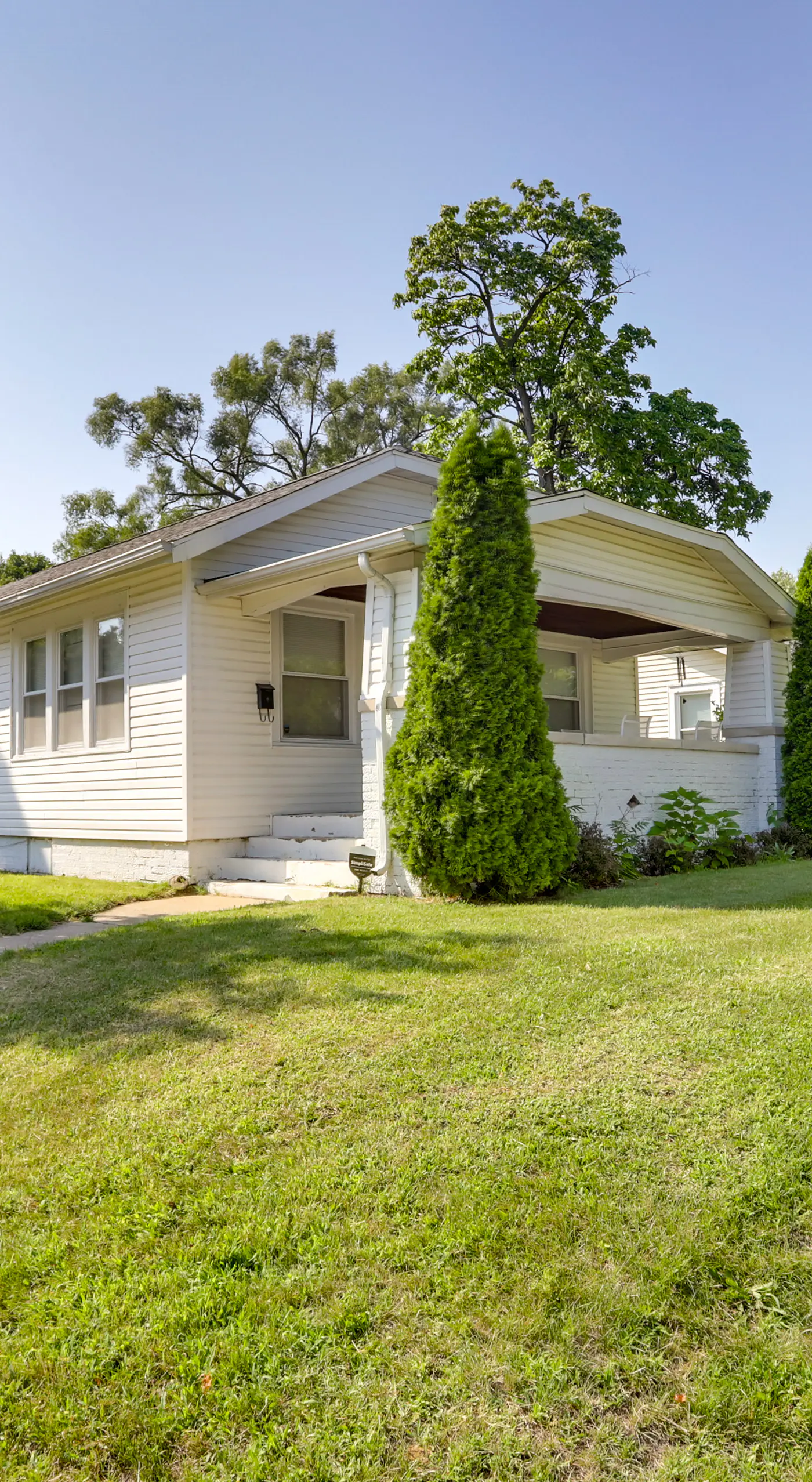 Lovely Home in South Bend: Walk to Notre Dame!