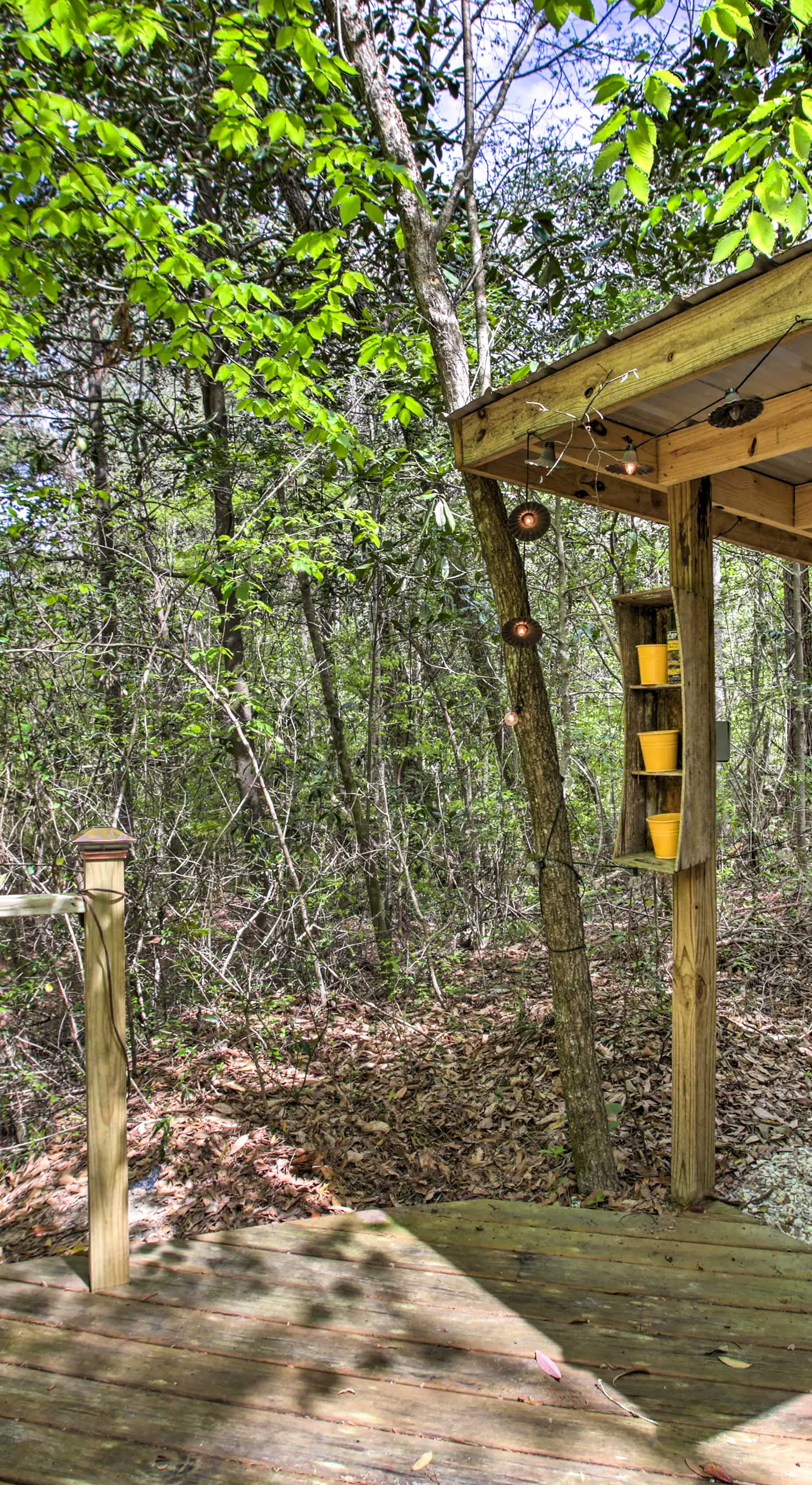 Enchanting 'Whitney Cabin' w/ Beach & Creek!
