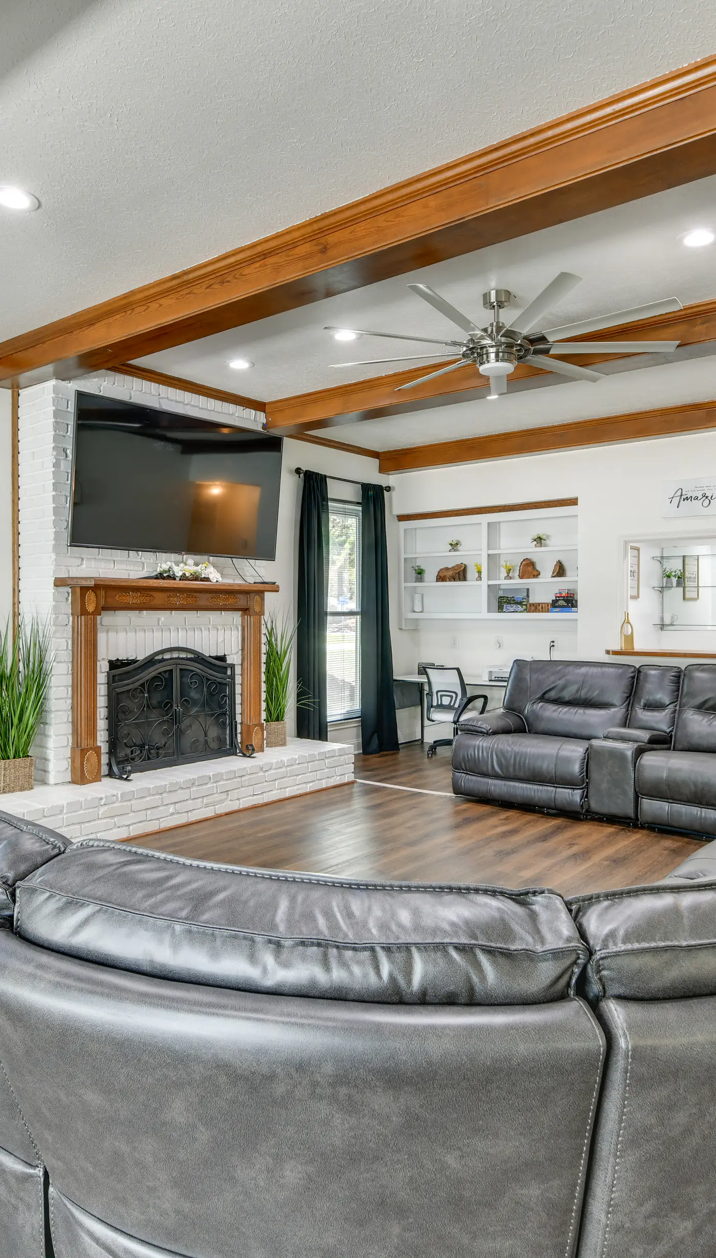 Stunning Baton Rouge Home w/ Pool: Near LSU!