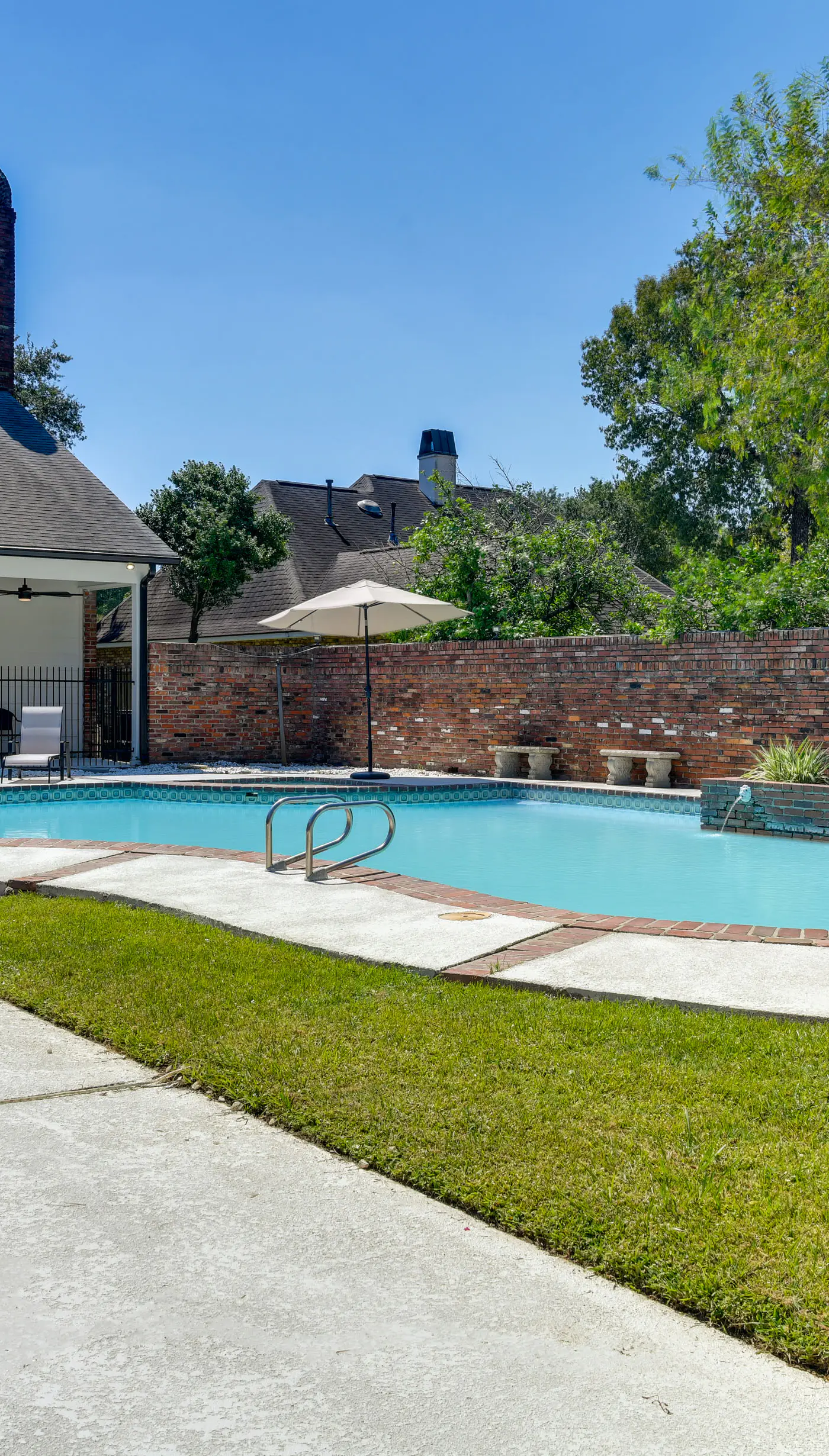 Stunning Baton Rouge Home w/ Pool: Near LSU!