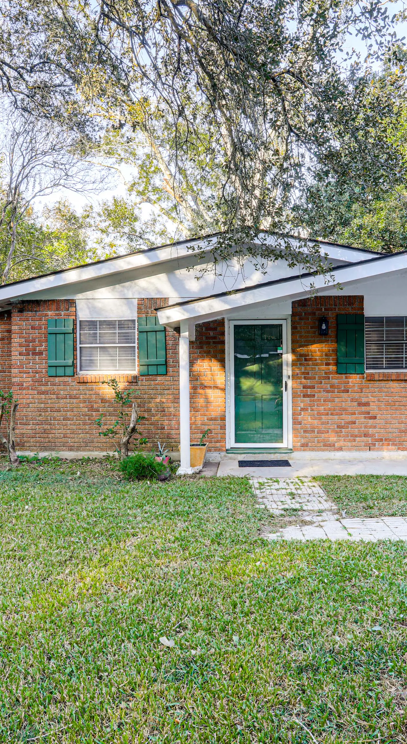 Eacy Access to LSU & Dtwn: Baton Rouge Retreat