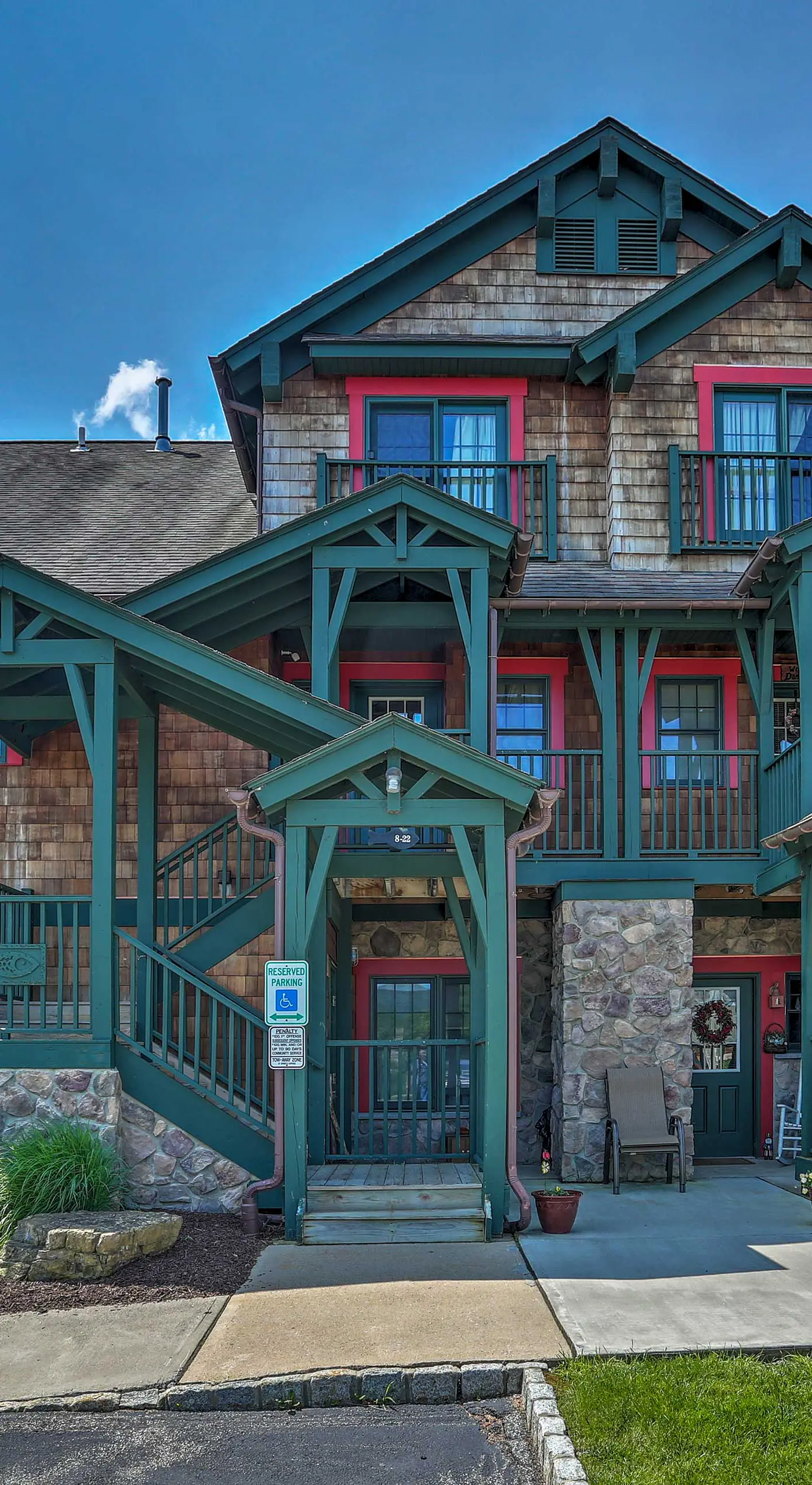Mountain Creek Resort Home - Hot Tub & Pool Access