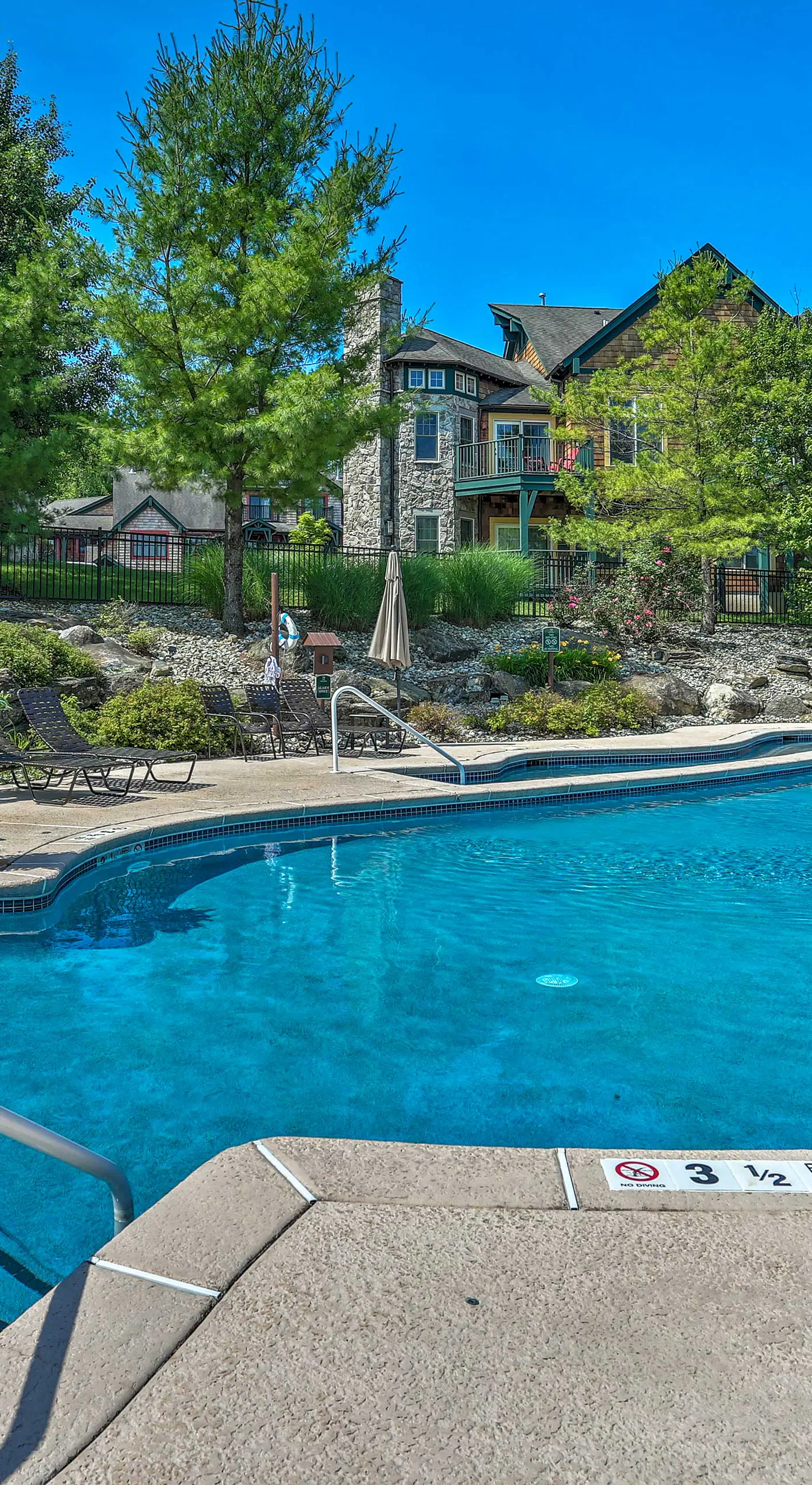 < 1 Mi to Mountain Creek Resort: Condo w/ Balcony