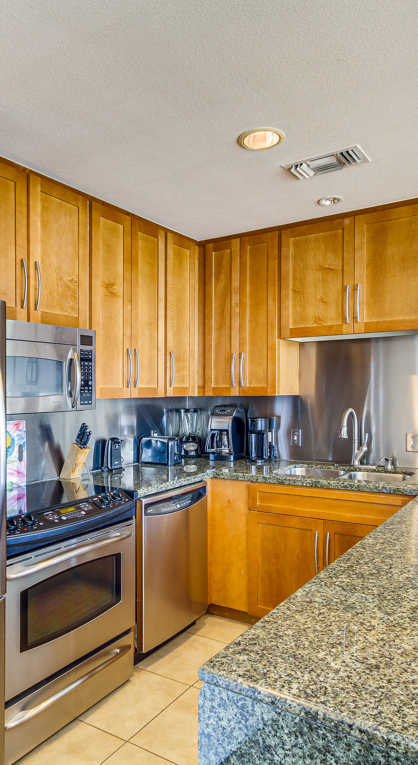 Beachside Biloxi Club Condo: Balcony w/ Ocean View