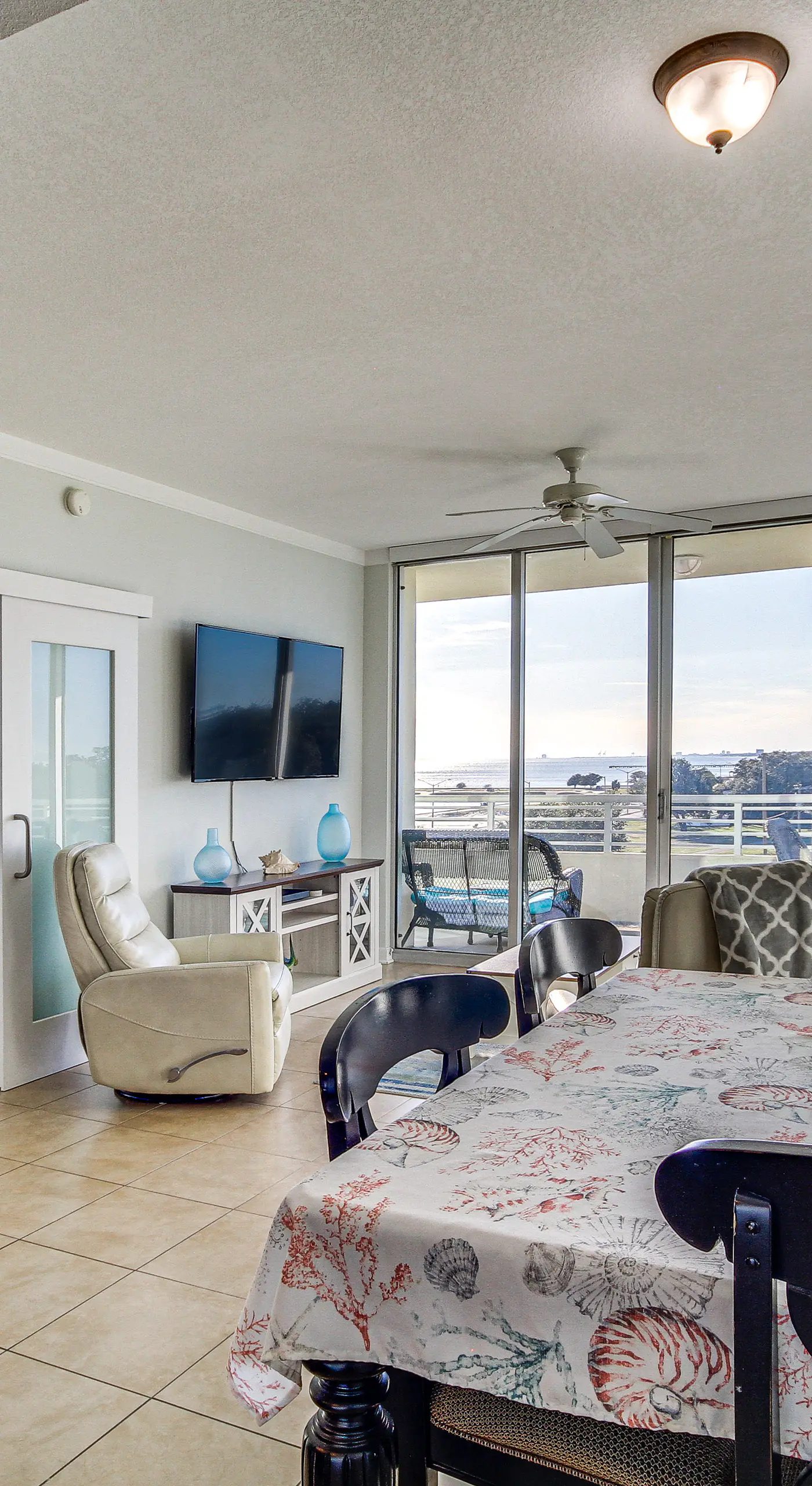 Beachside Biloxi Club Condo: Balcony w/ Ocean View