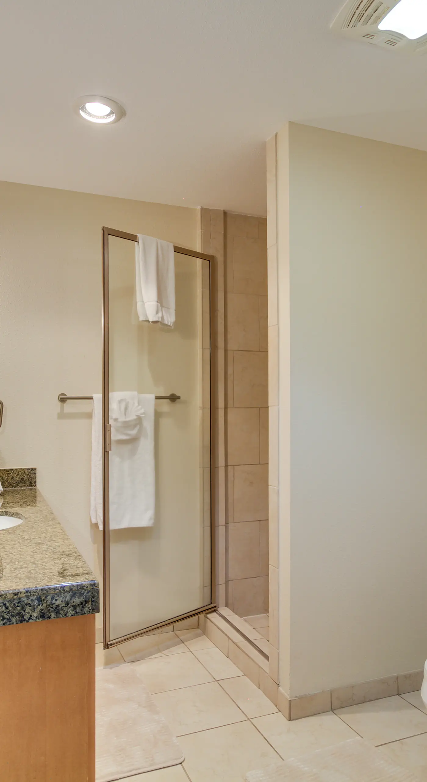 Resort-Style Biloxi Condo: Walk to the Beach!
