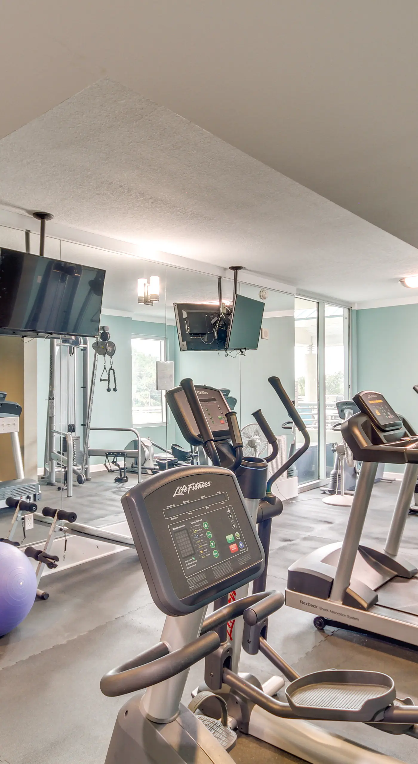 Resort-Style Biloxi Condo: Walk to the Beach!