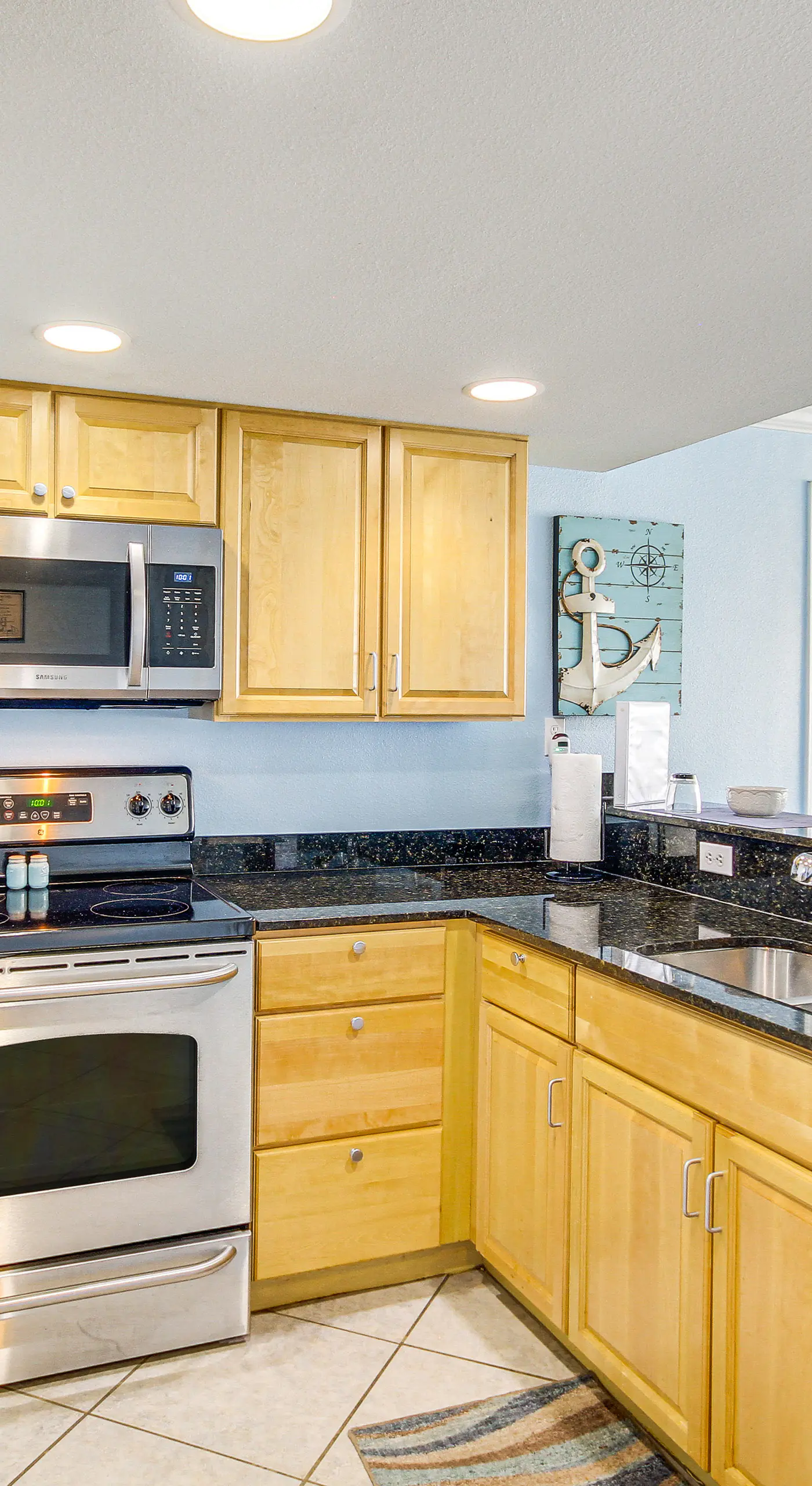 Biloxi Condo w/ Pool Access - Steps to Beach!