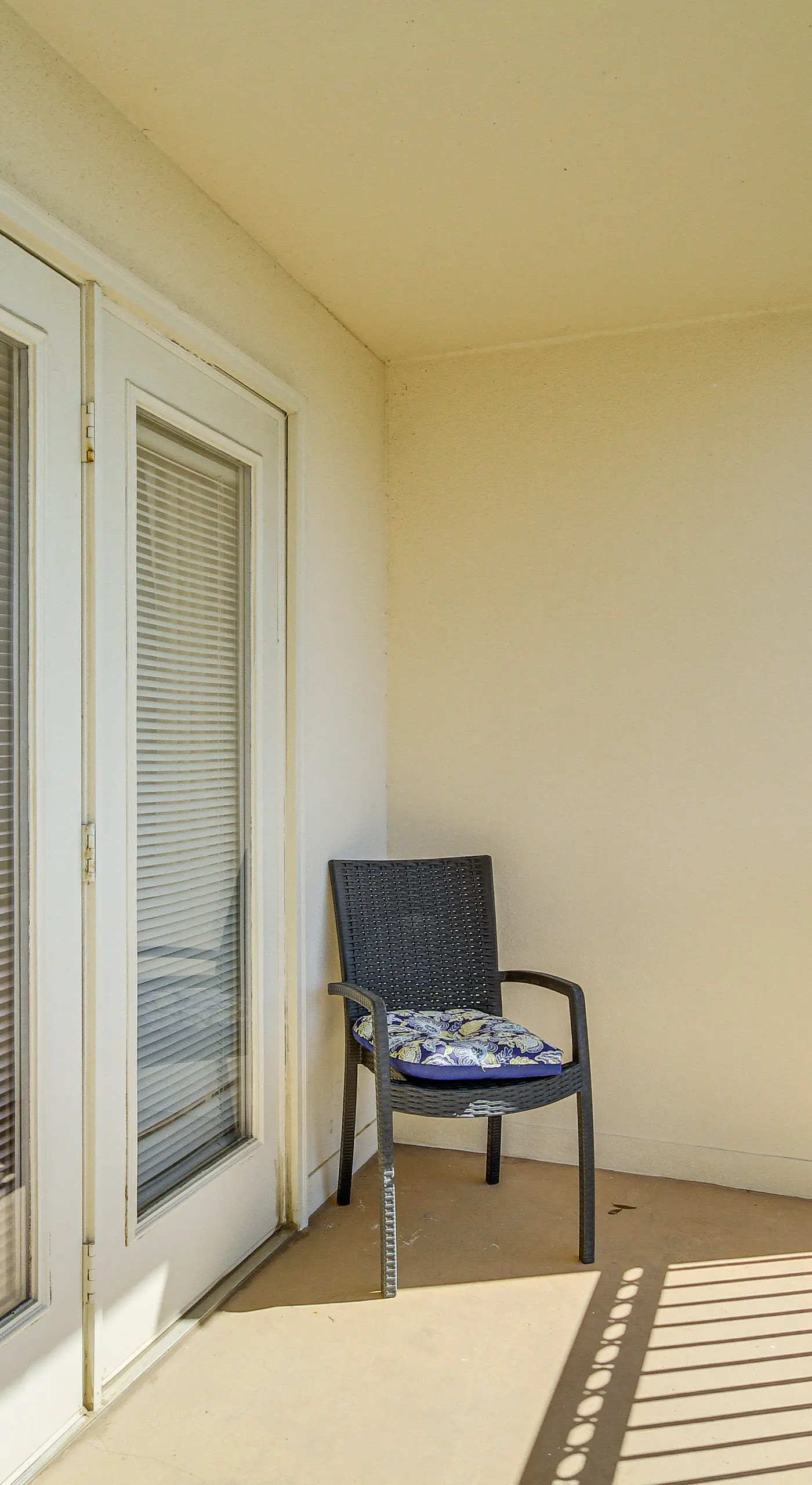 Biloxi Condo w/ Pool Access - Steps to Beach!