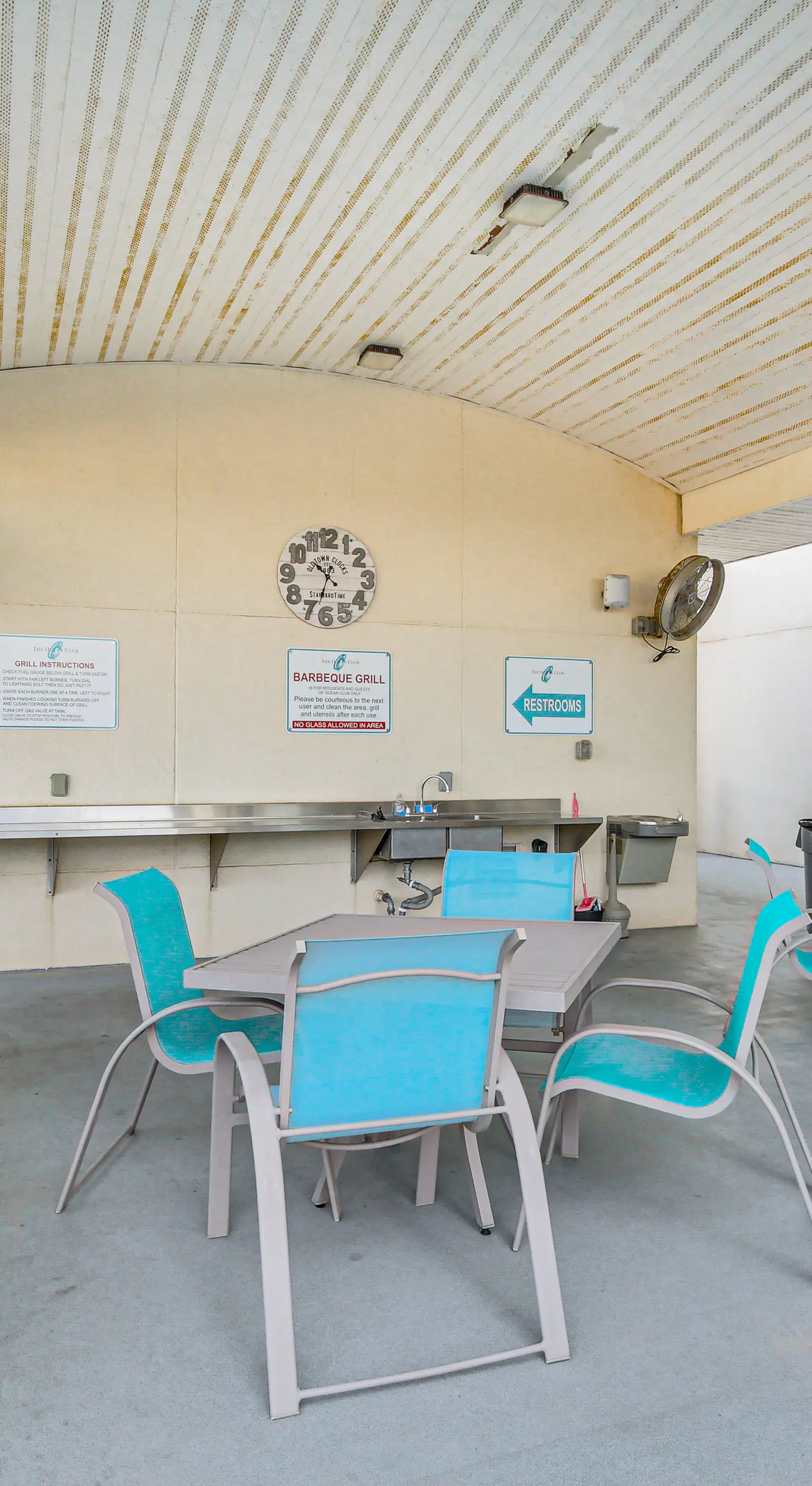 Walk to Beach: Luxury Biloxi Condo w/ Pool Access!