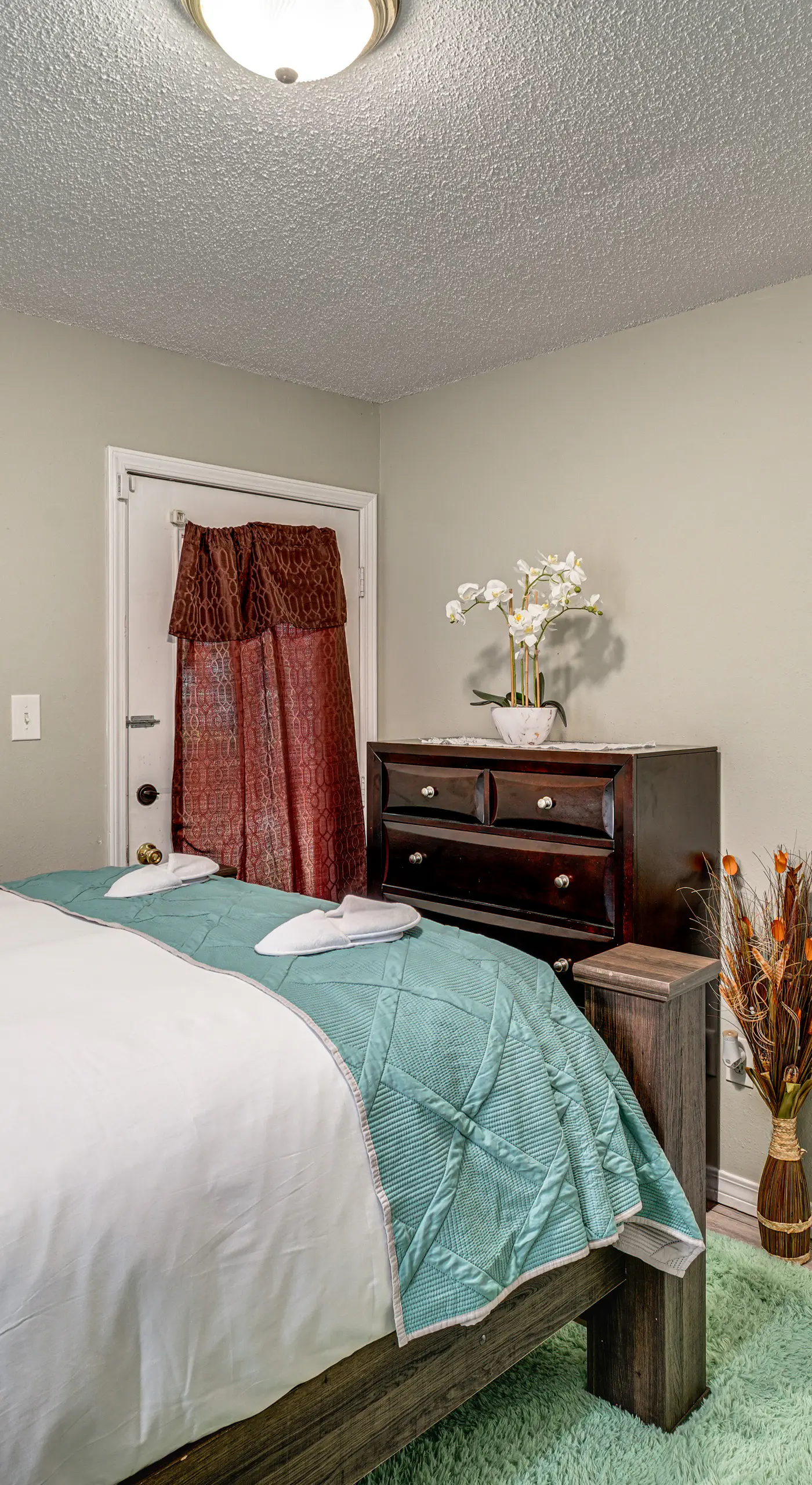 1 Mi to Gulf & Close to Casinos! Quiet Biloxi Home