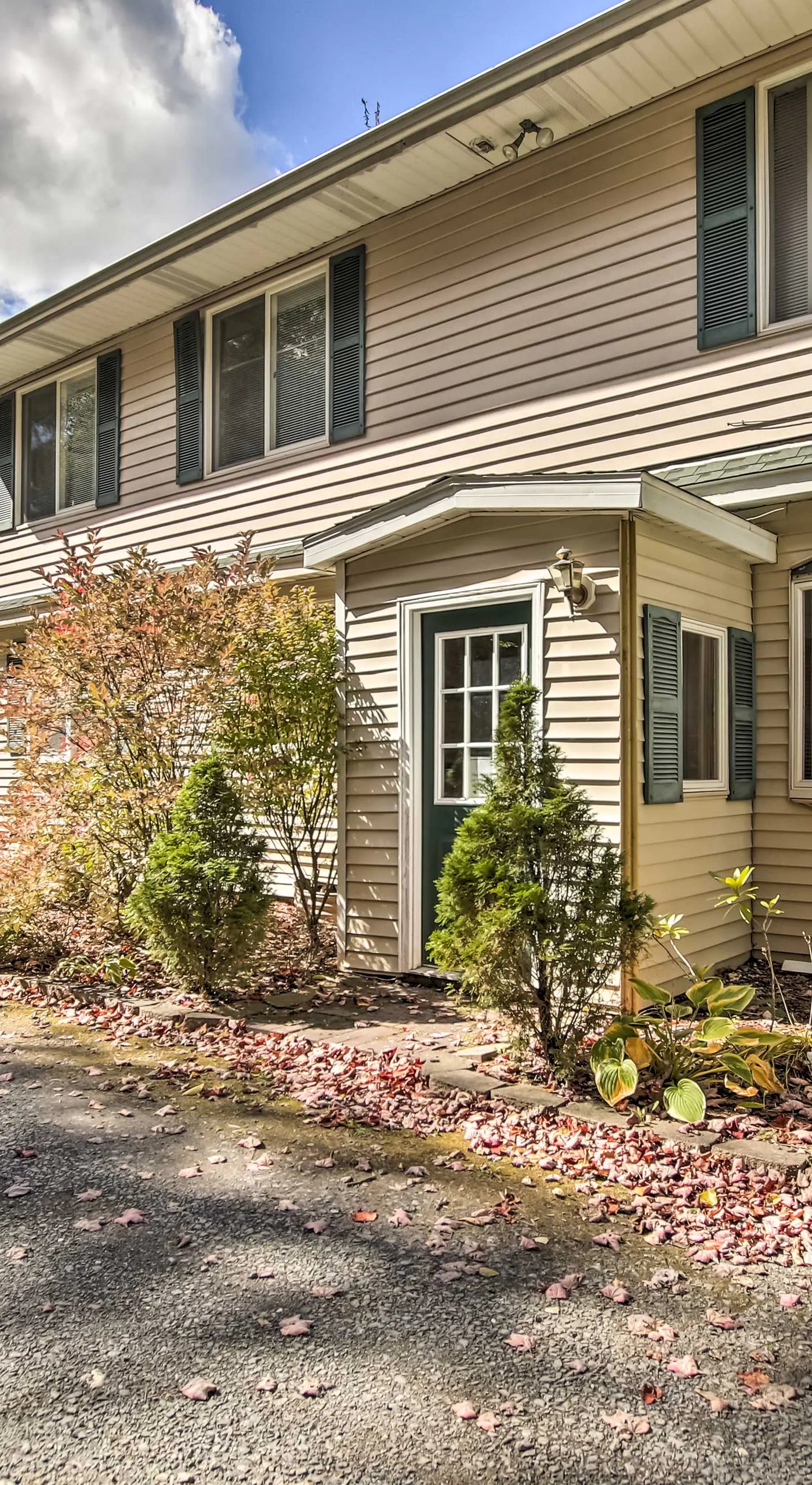 Spacious Apt w/ Yard: 3 Mi to Windham Mountain