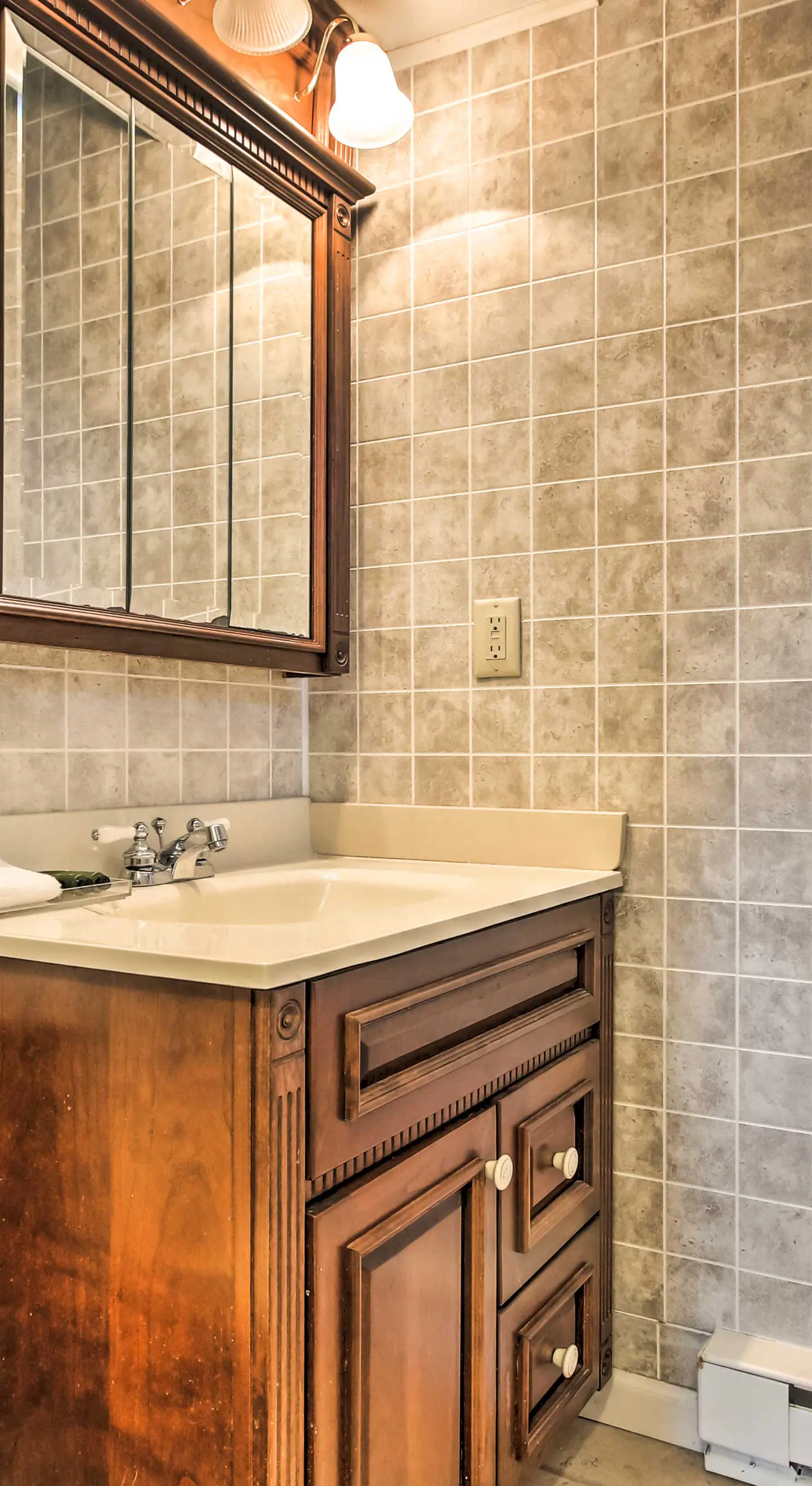 Spacious Apt w/ Yard: 3 Mi to Windham Mountain