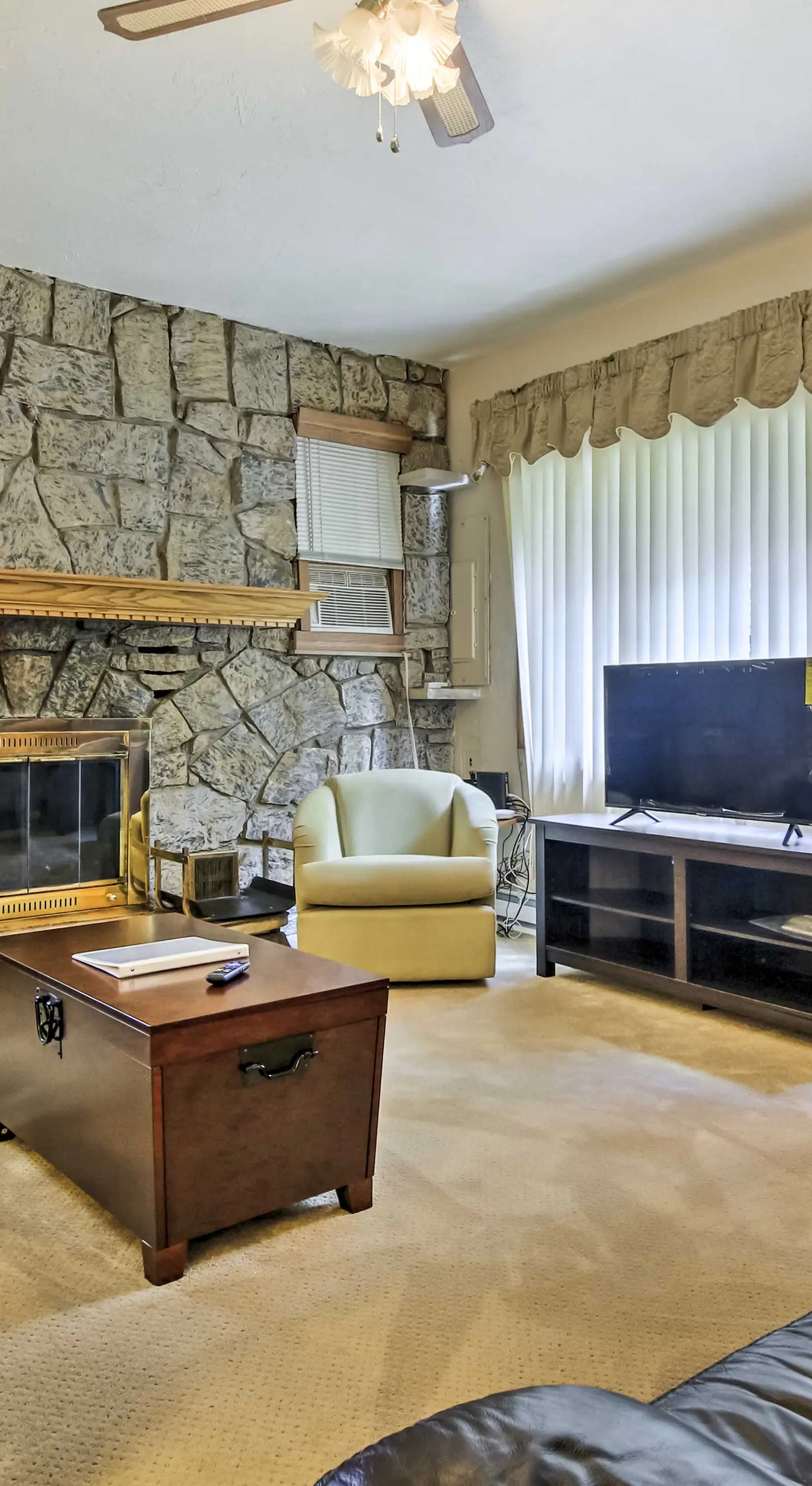 Spacious Apt w/ Yard: 3 Mi to Windham Mountain