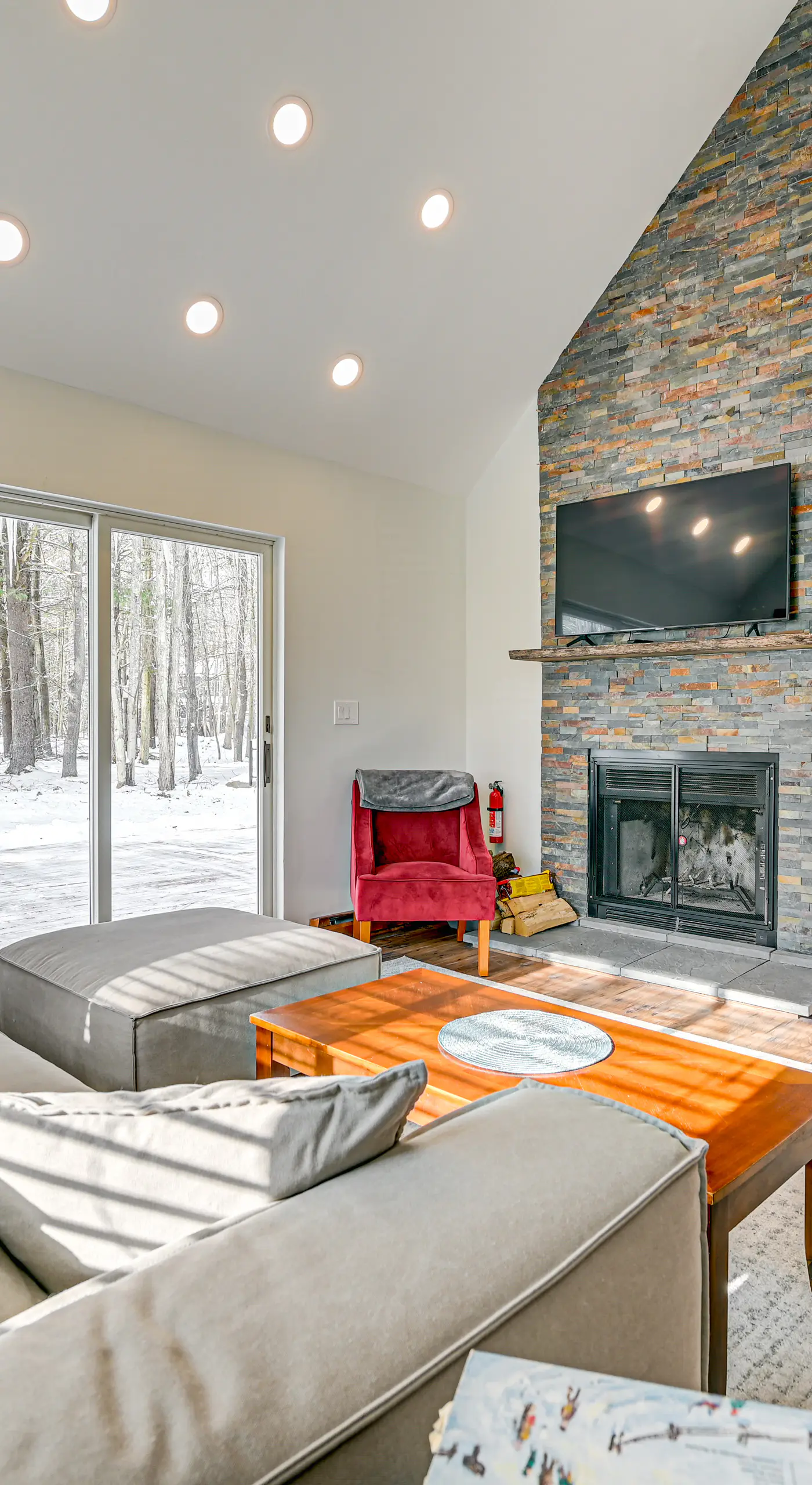Ski, Hike & Golf: Pet-Friendly Windham Retreat