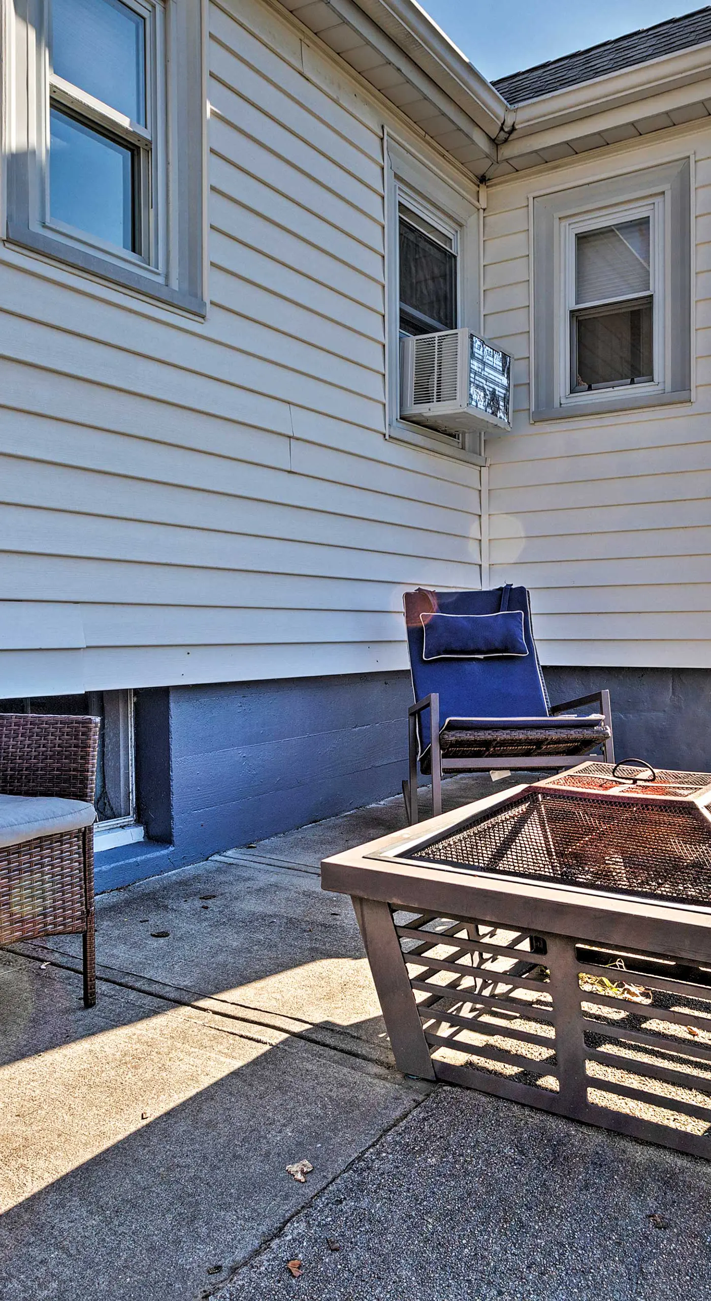 Pet-Friendly Cranston Home w/ Fire Pit & BBQ!