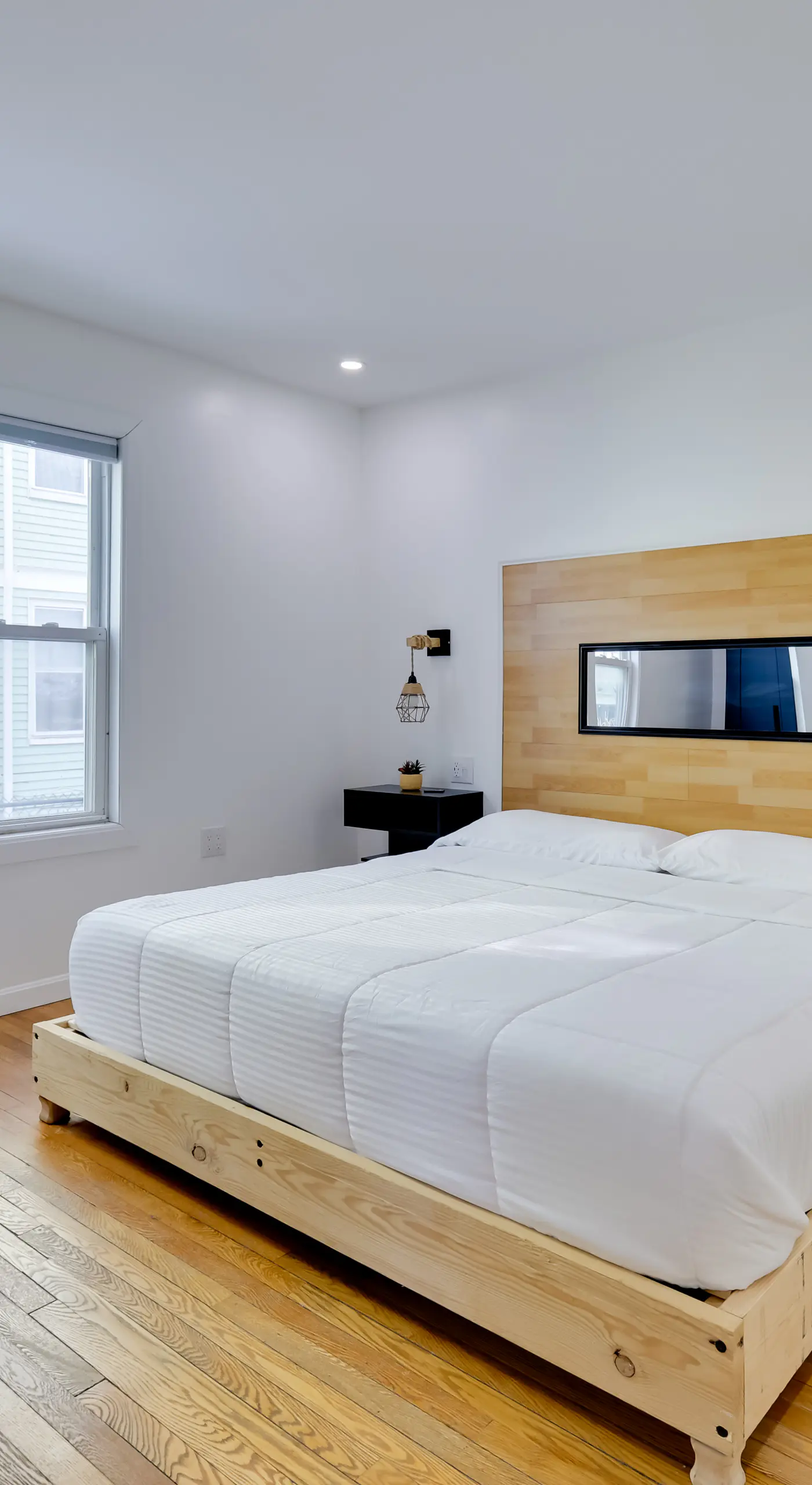 Walk to Roger Williams Park: Apt in Providence!