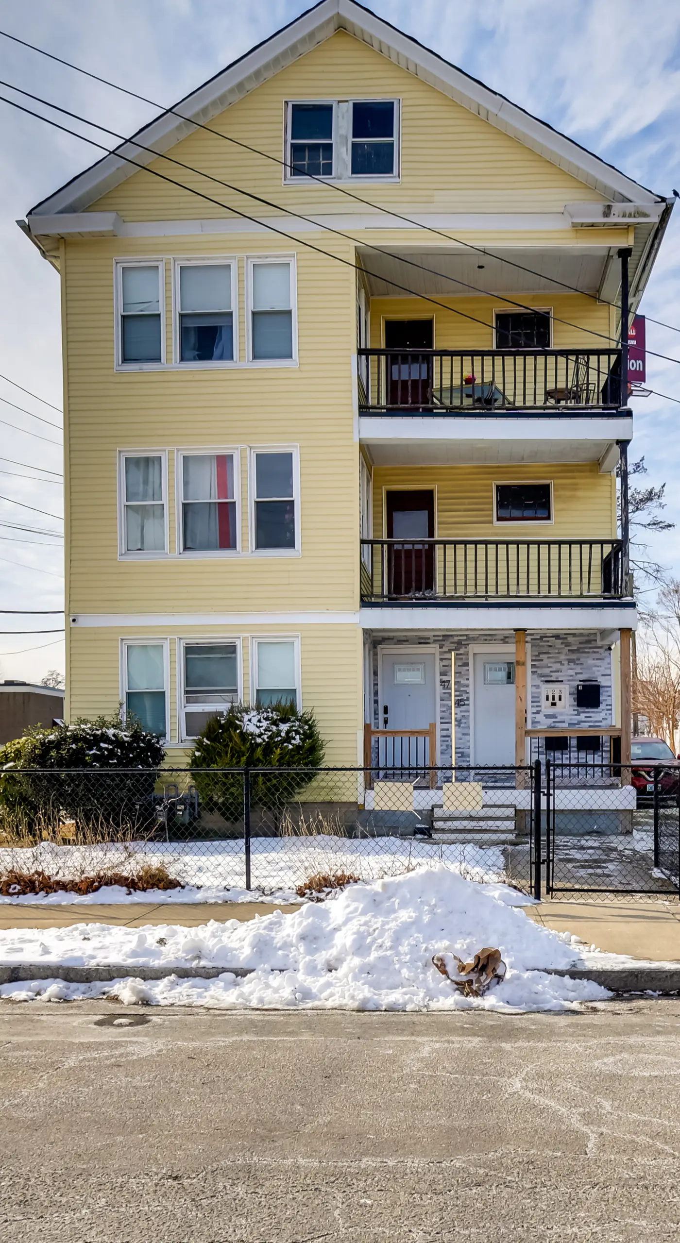 Walk to Roger Williams Park: Apt in Providence!