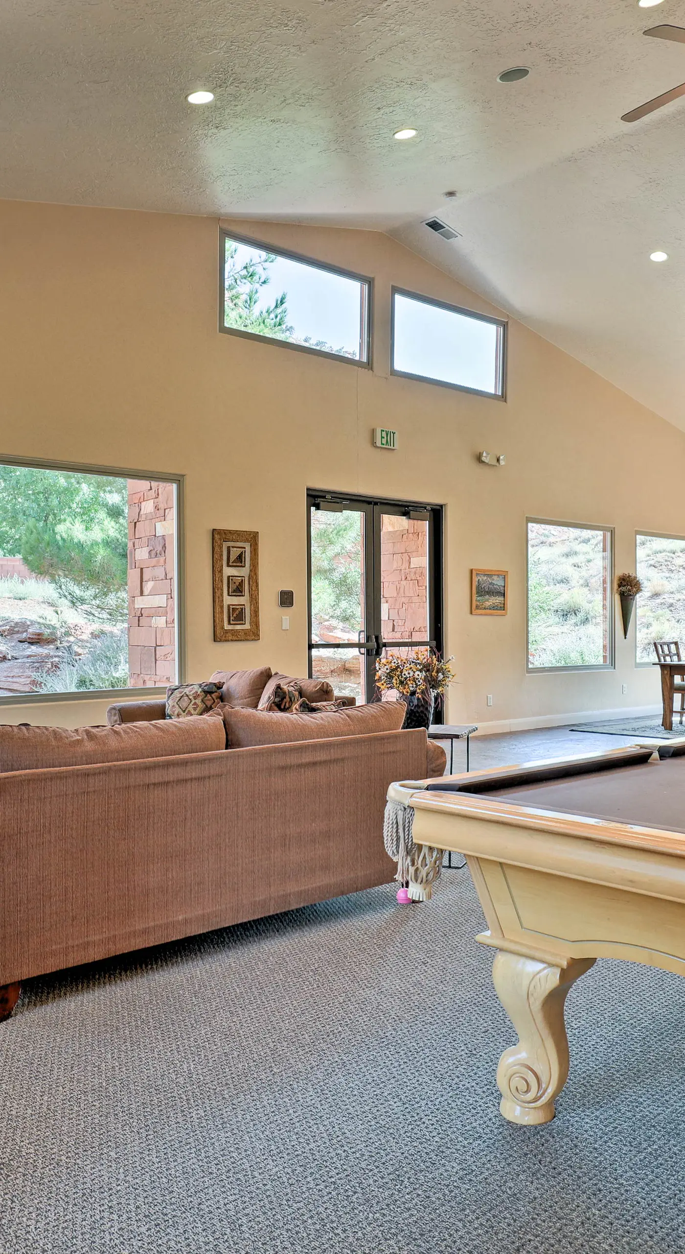 Day Trip to Zion: Home w/ Fire Pit & Pool Access
