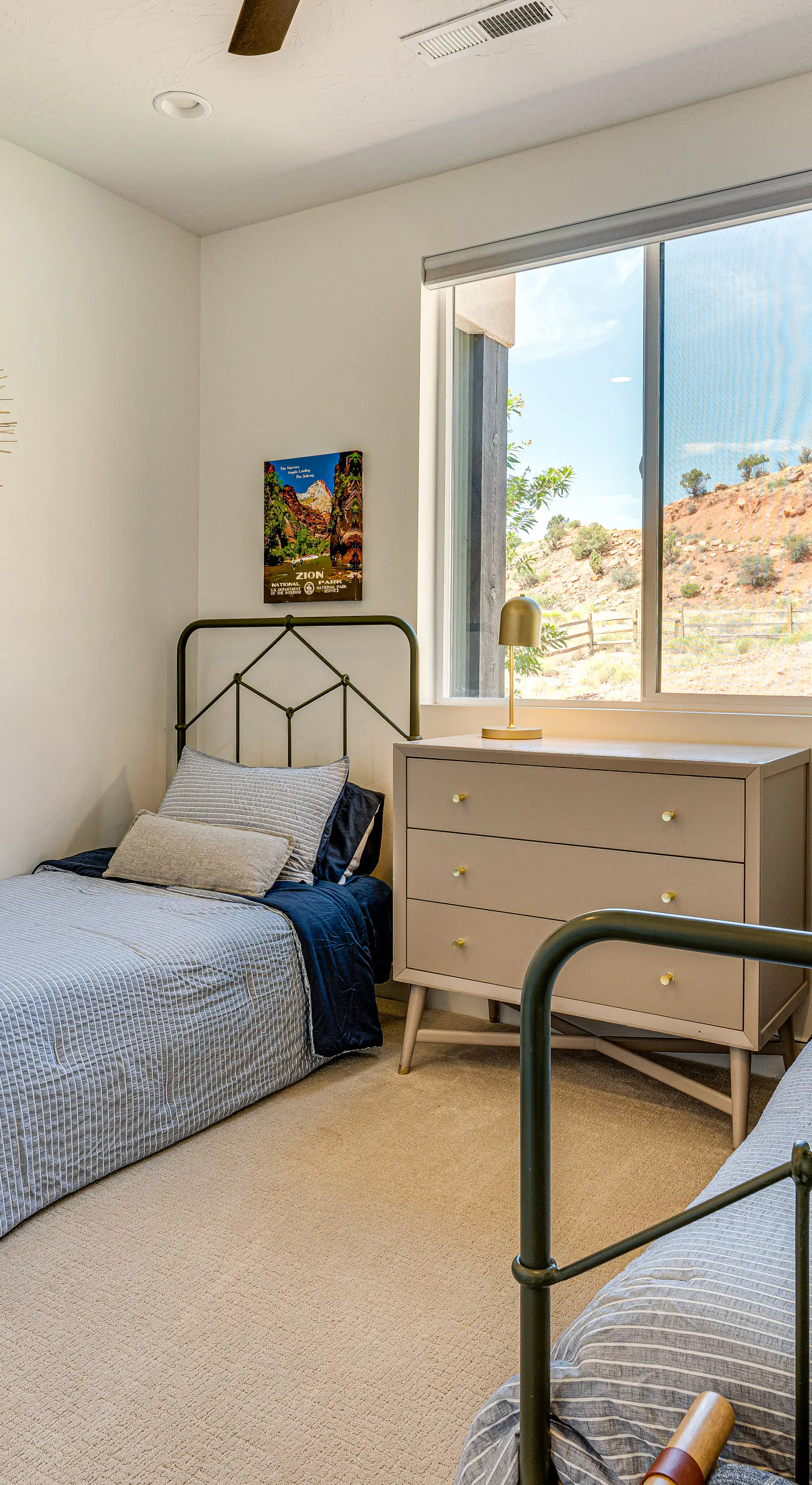 Gorgeous Kanab Home: Canyon Views & Pool Access!
