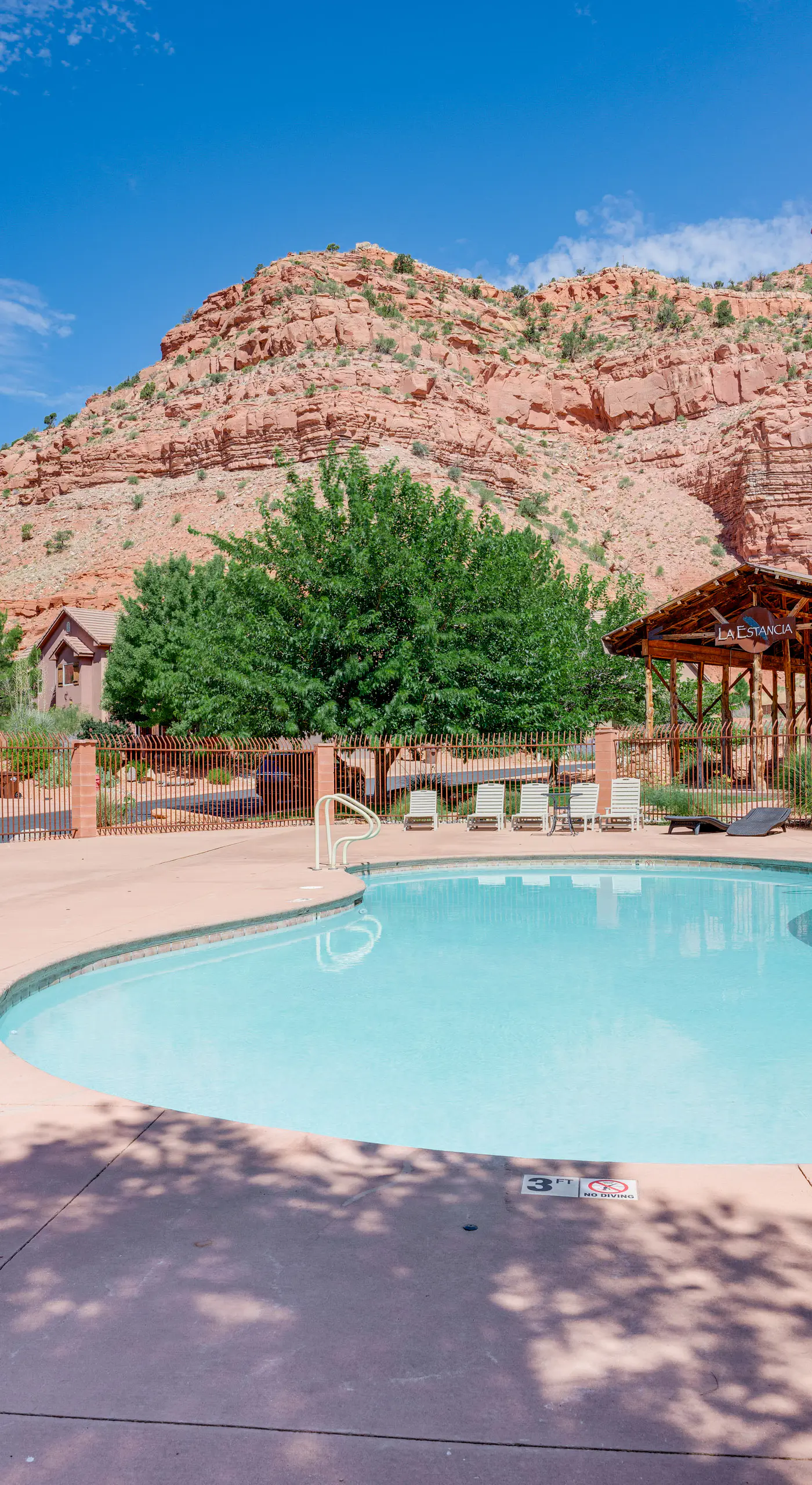 Gorgeous Kanab Home: Canyon Views & Pool Access!