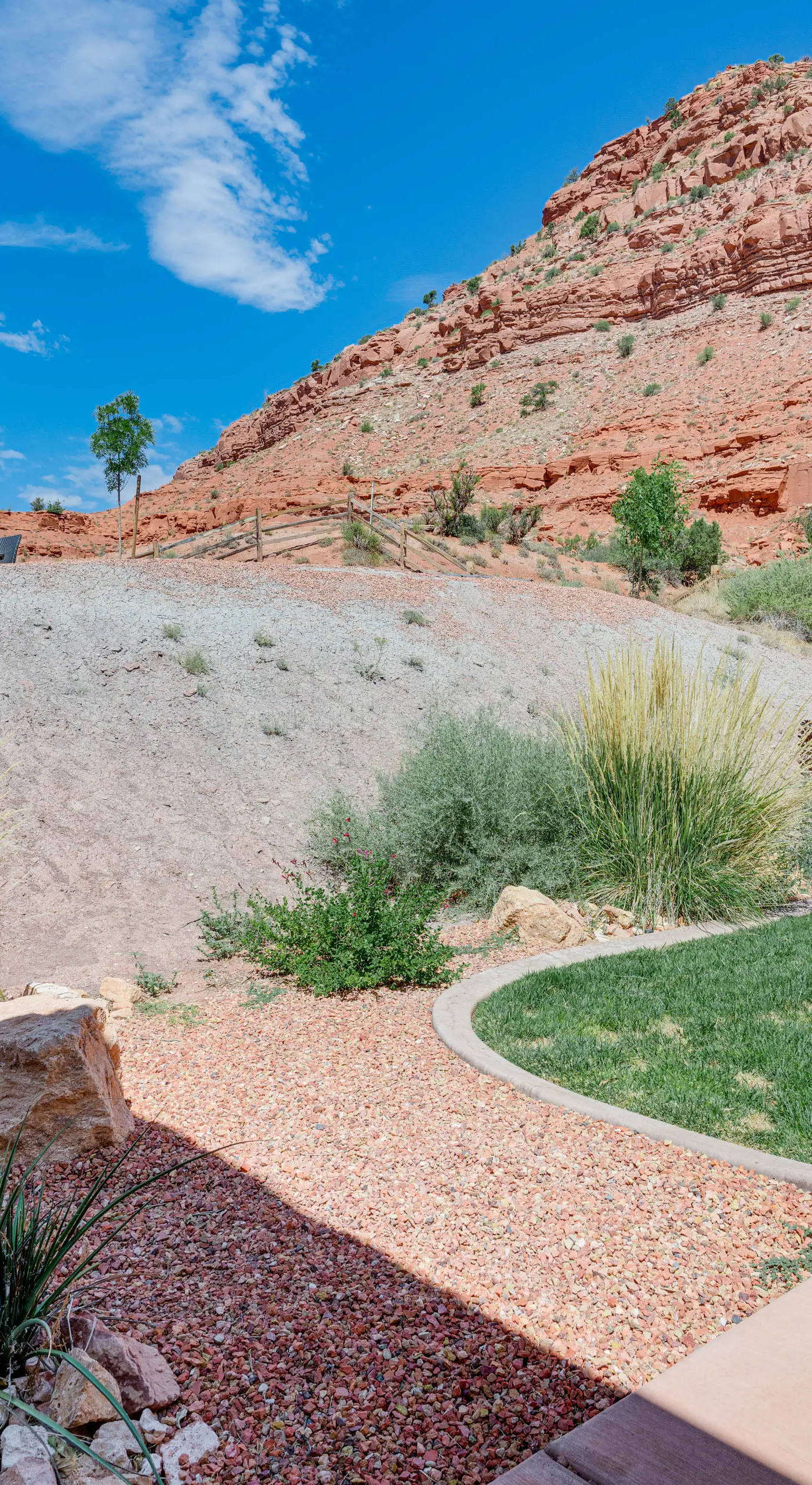 Gorgeous Kanab Home: Canyon Views & Pool Access!