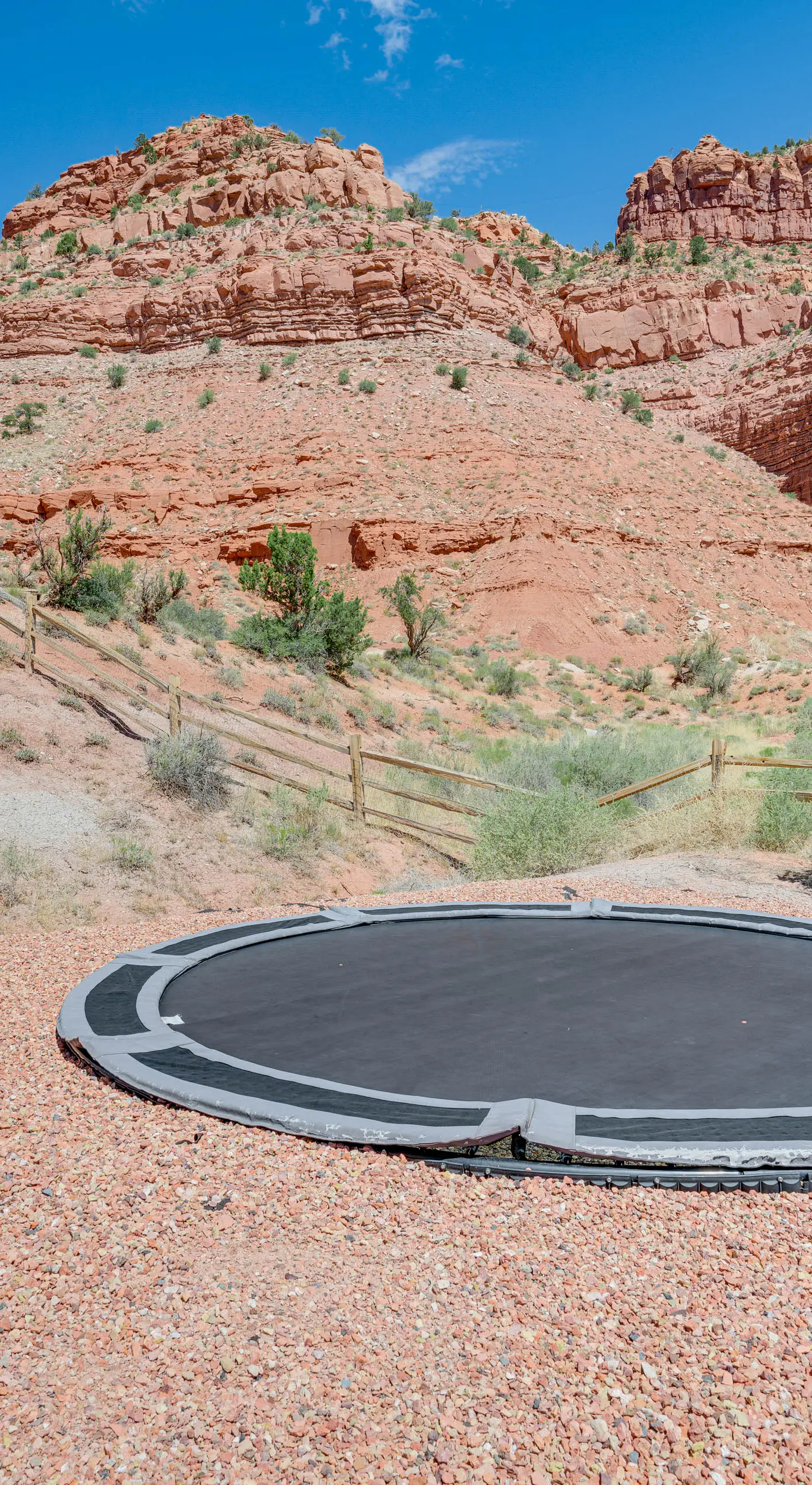 Gorgeous Kanab Home: Canyon Views & Pool Access!